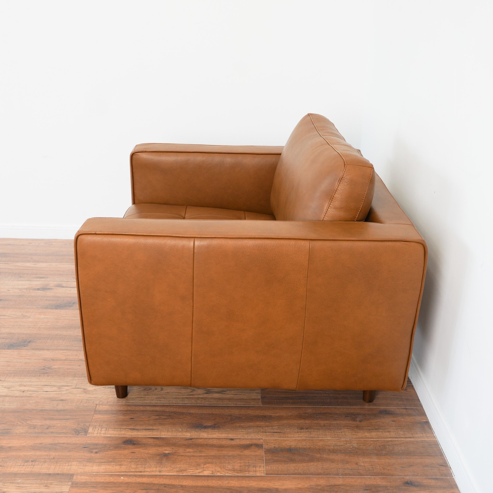 Catherine Leather Lounge Chair (Tan Leather)