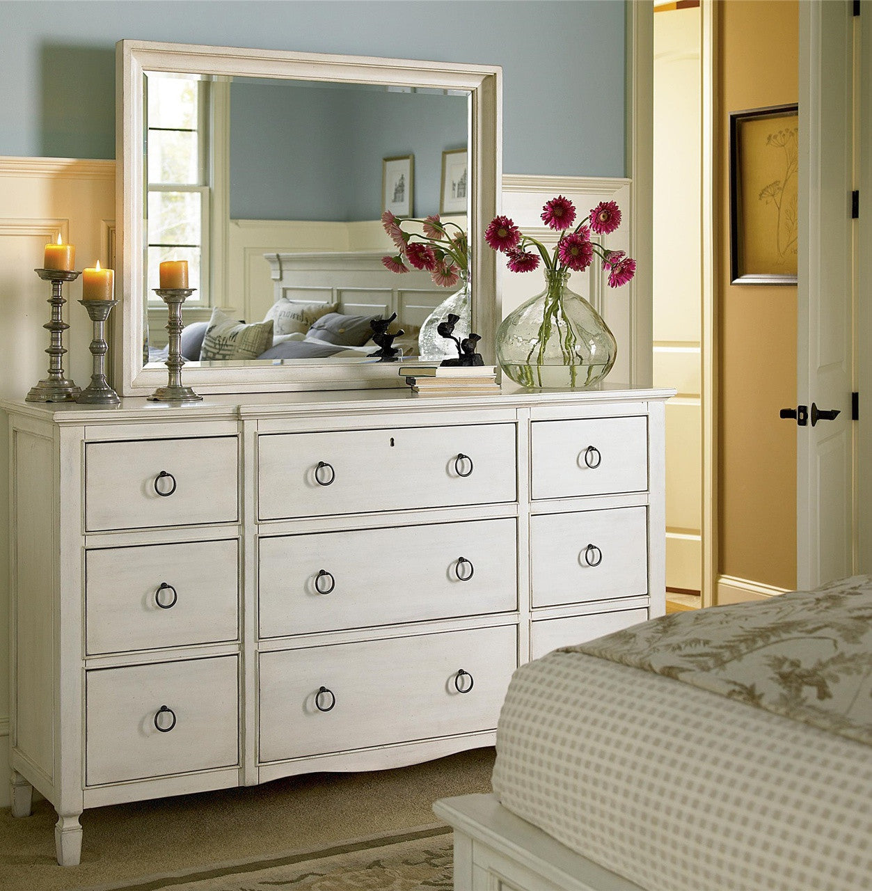 Country-Chic Cottage wooden chest of drawers, White