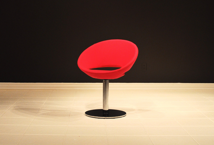 Crescent Round Dining Chair