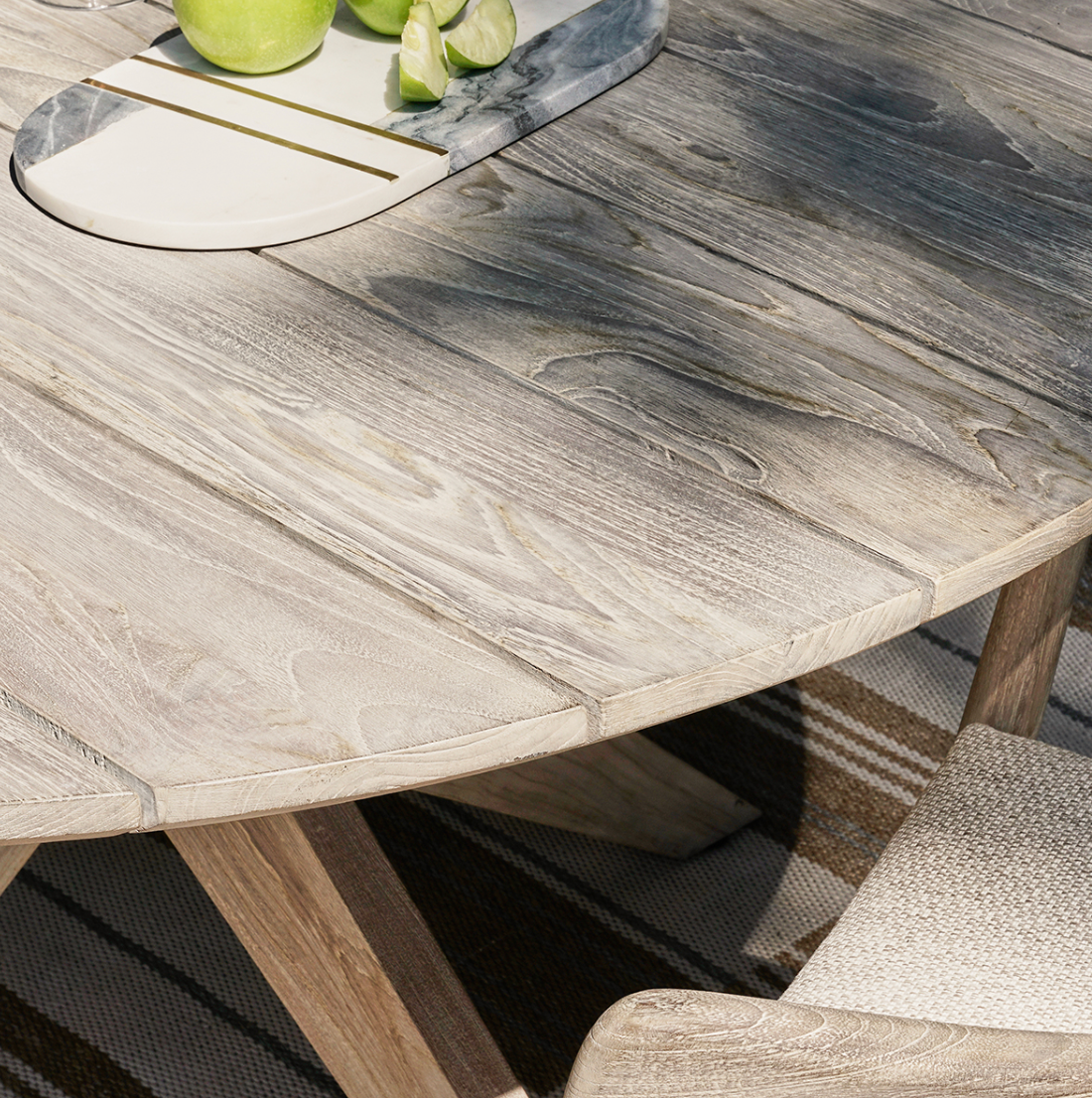 Alameda Outdoor Round Dining Table in Gray 53"