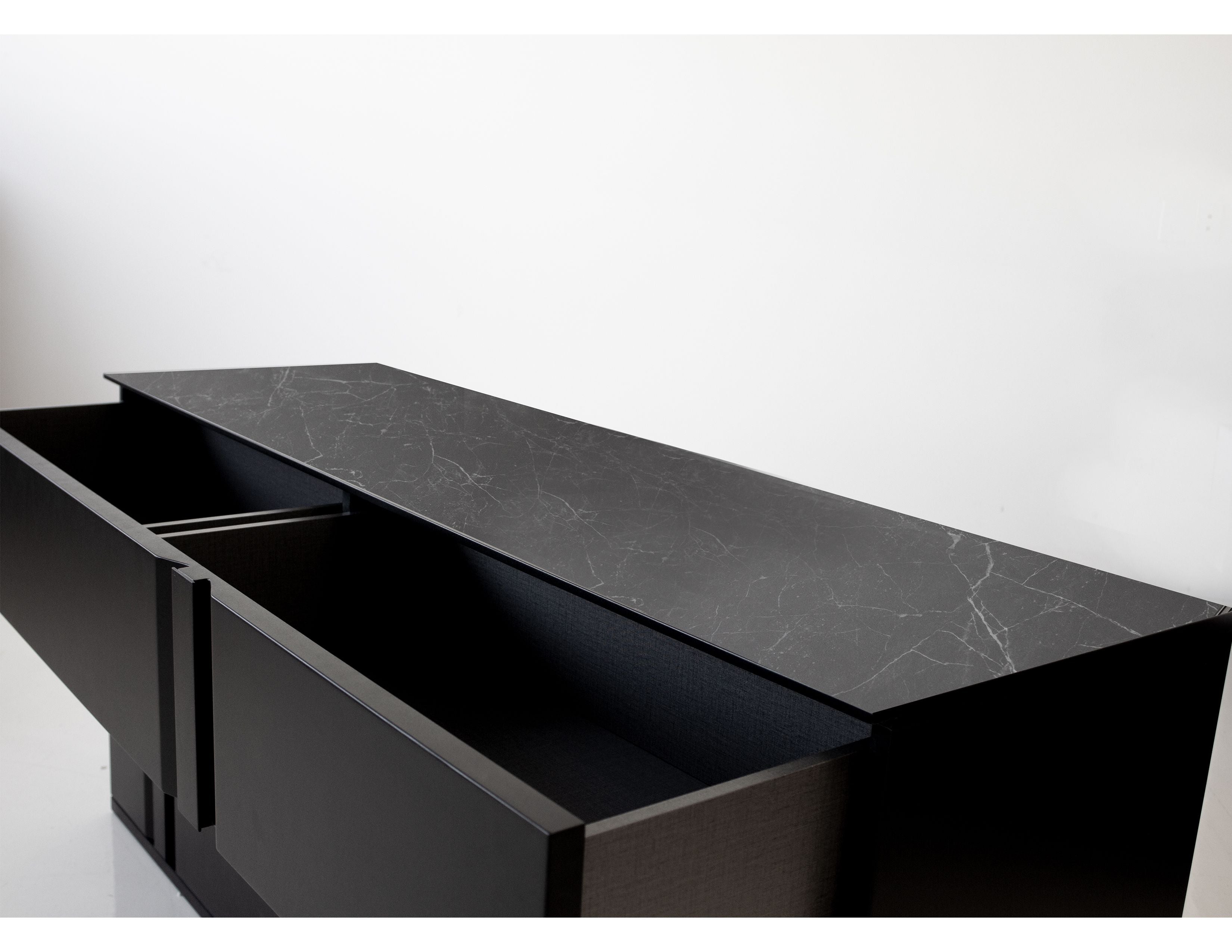 Carbon Double Dresser