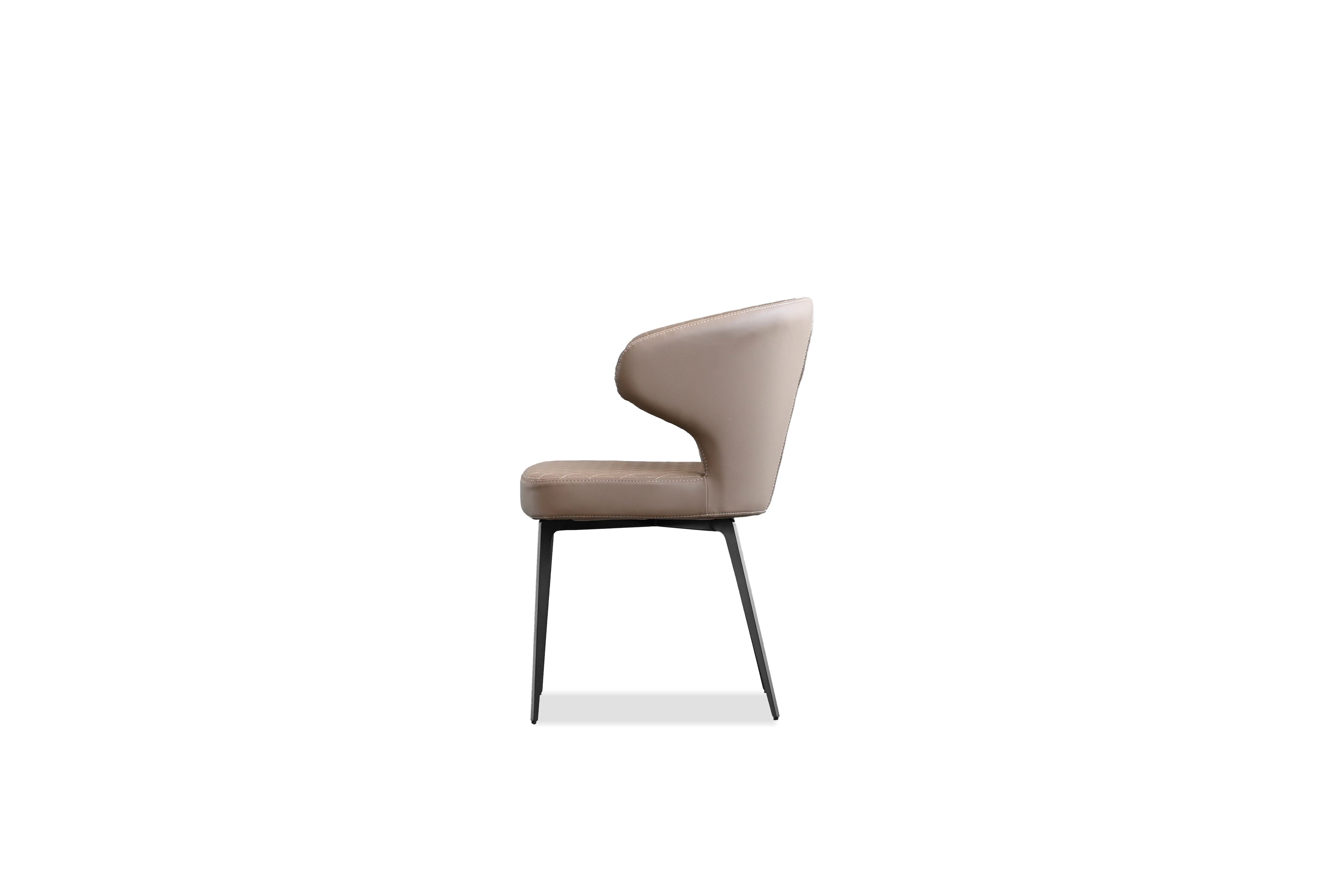 Hug Dining Armchair