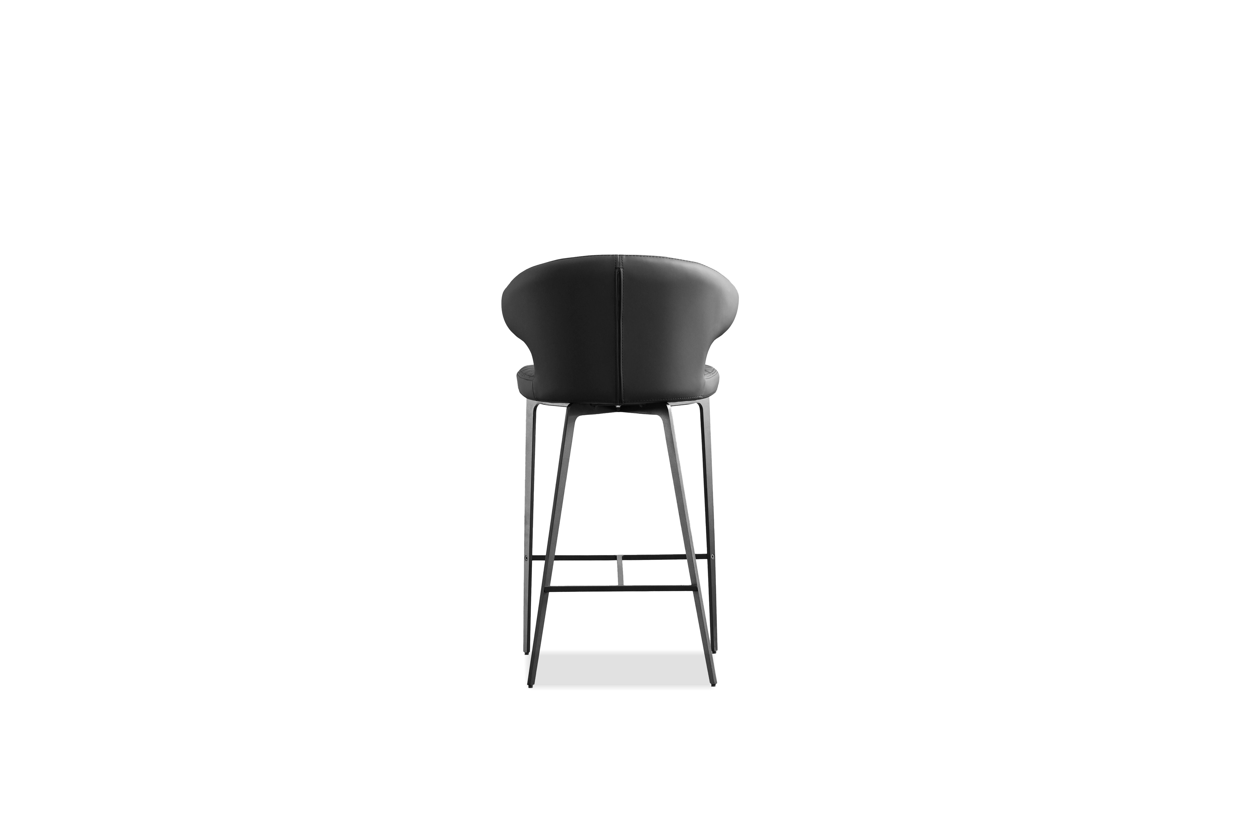 Hug Counter Stool