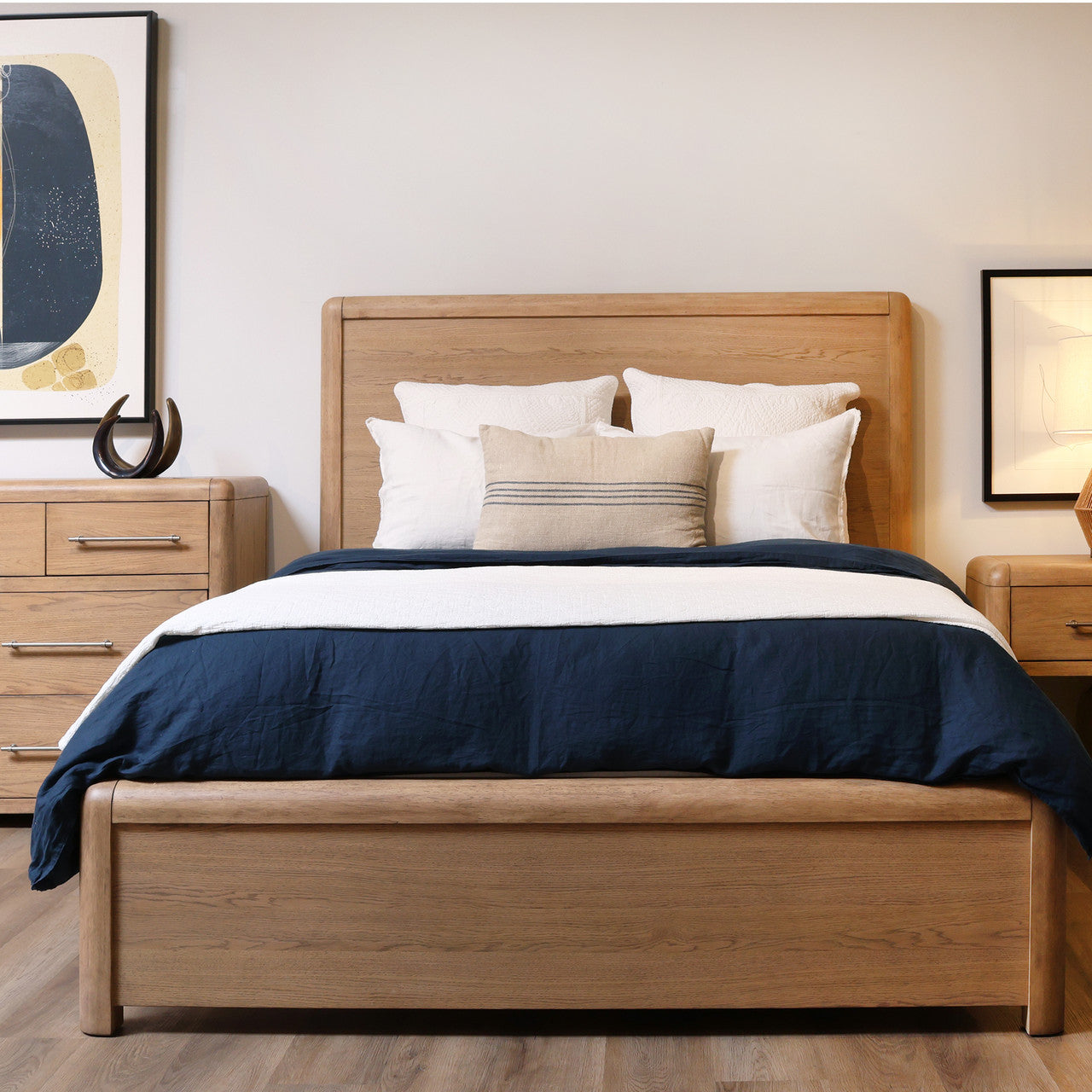 Franco Rubberwood Queen Bed in  Natural Oak Veneer