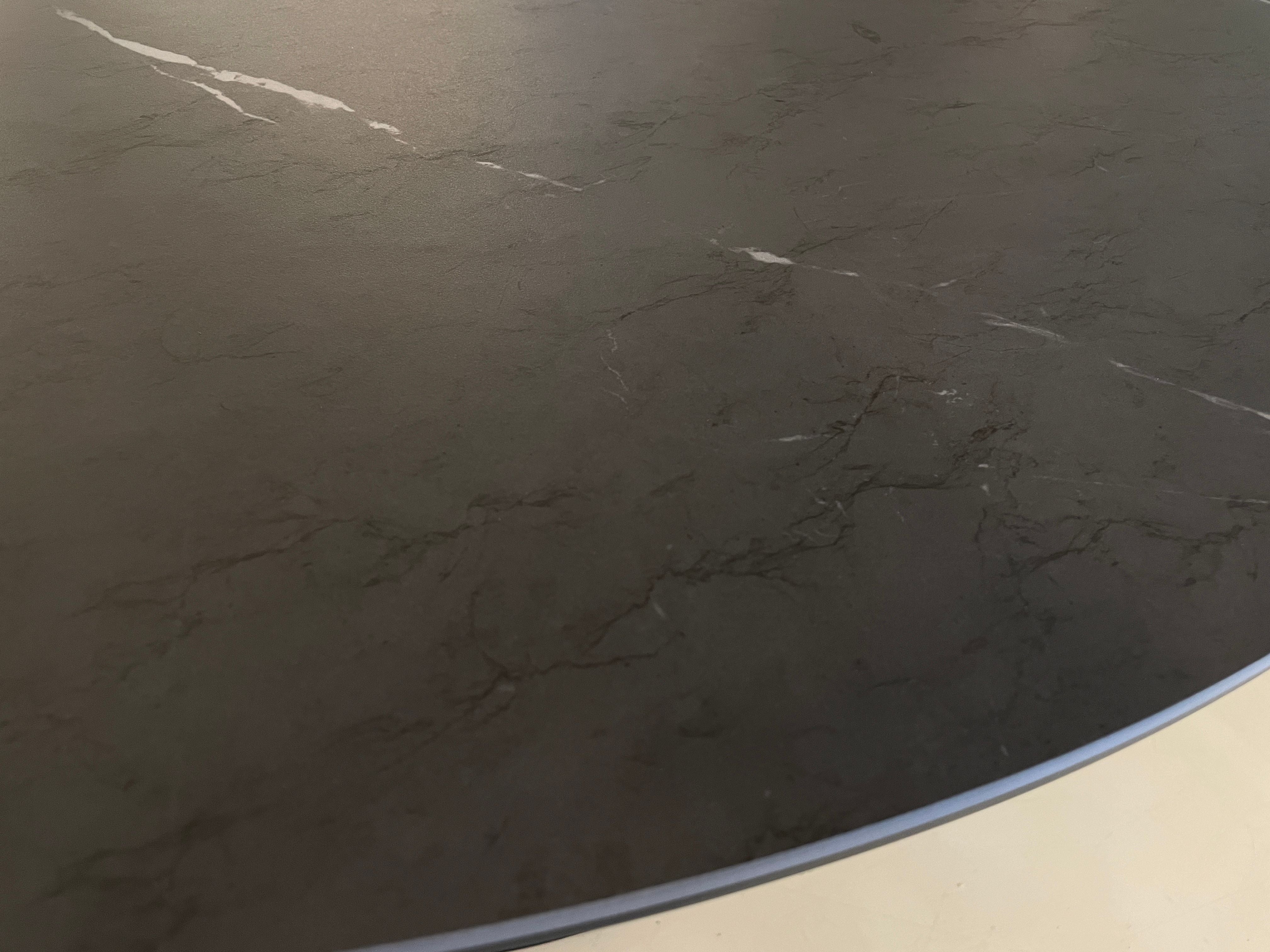 Baux Dining Table Round