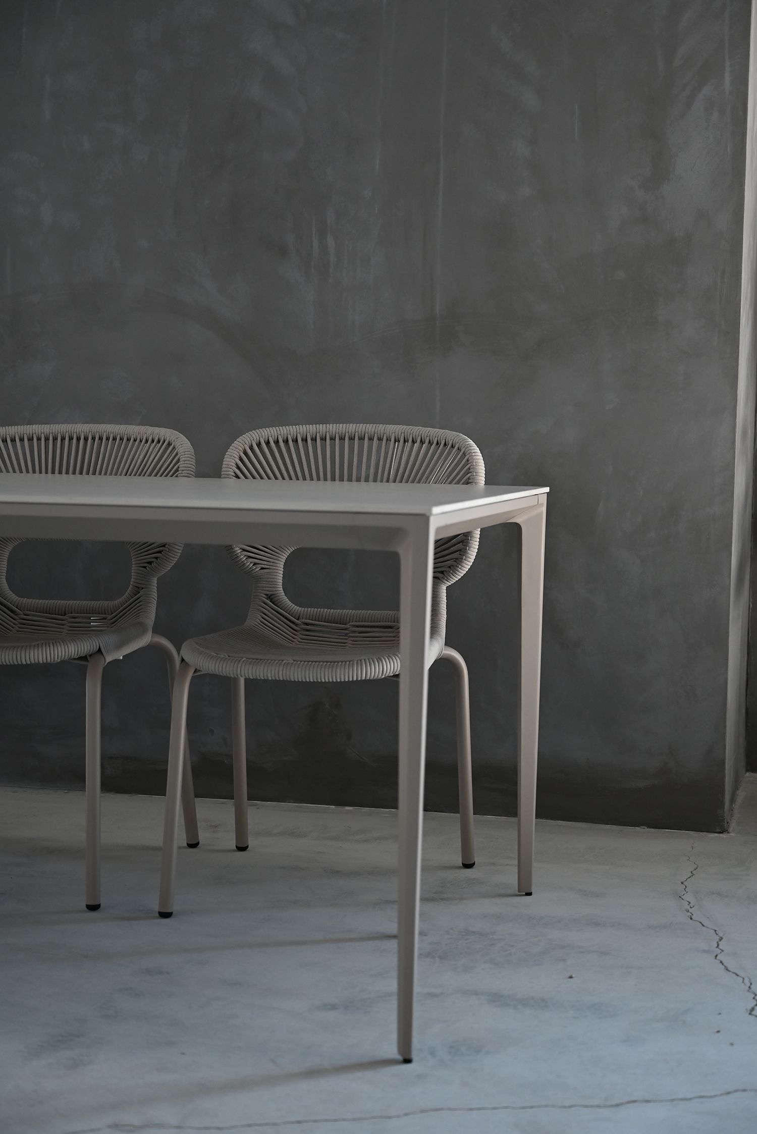 Cayman 86" Dining Table