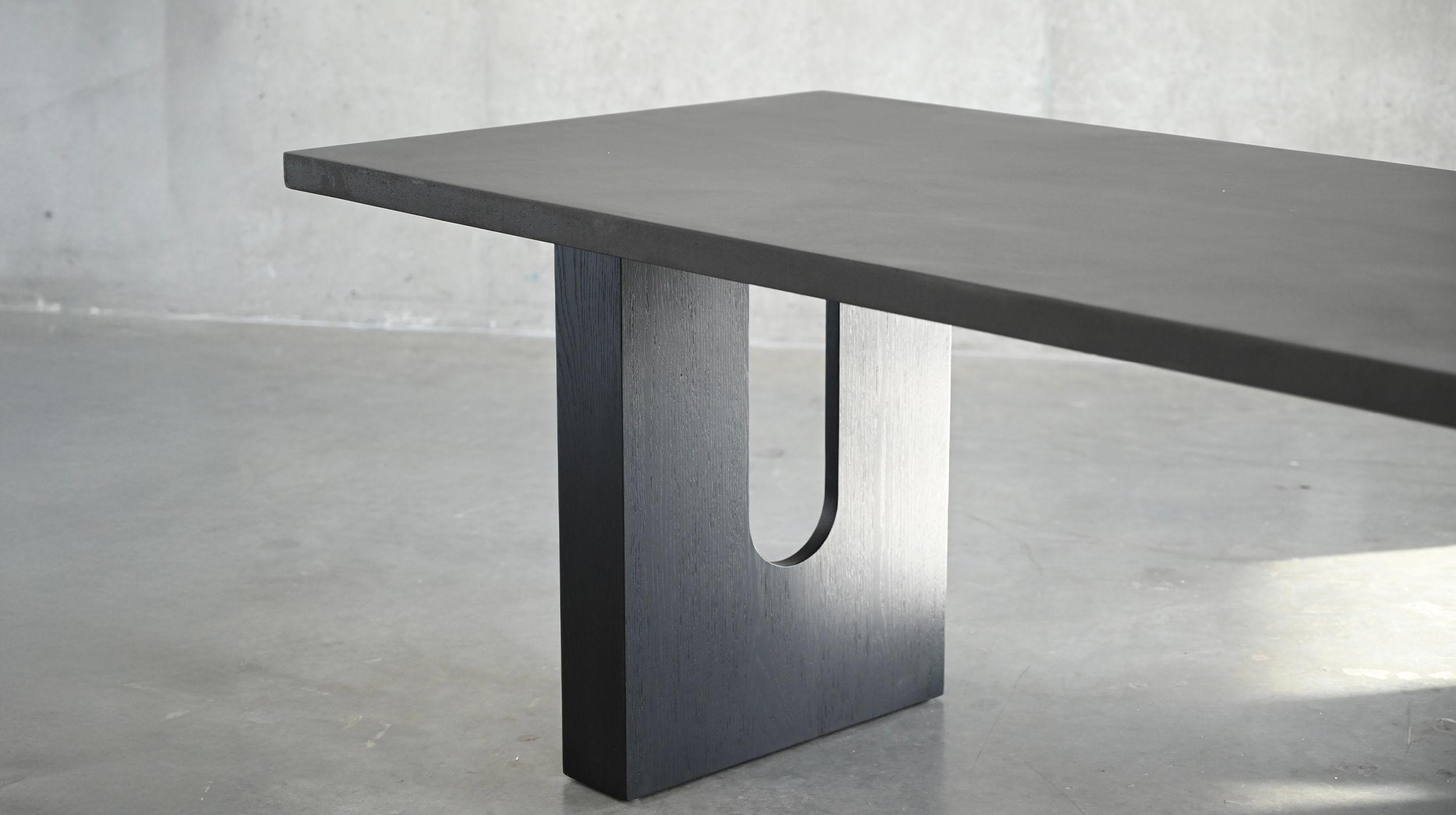 Echo Dining Table