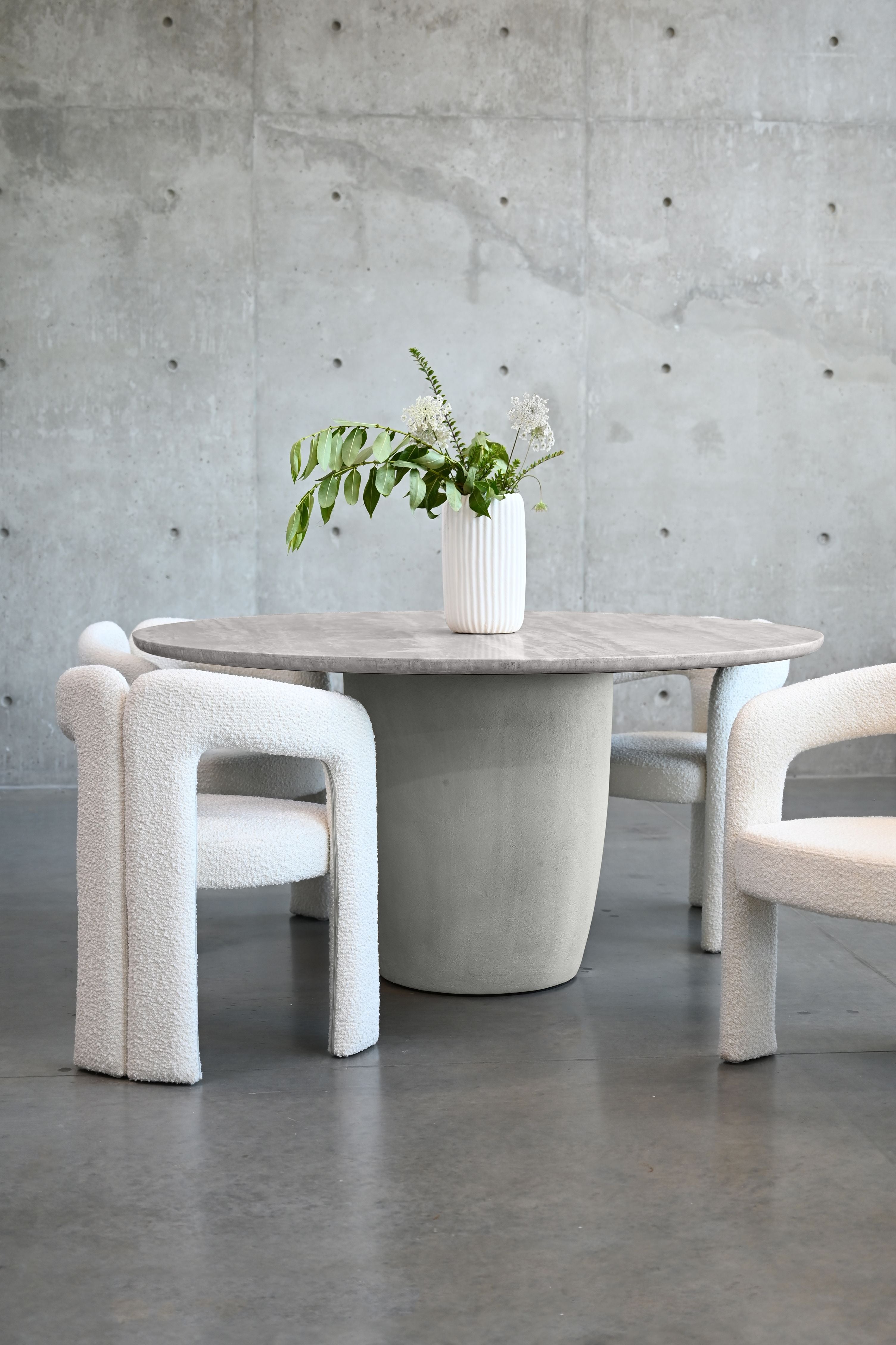 Erden Dining Table Round
