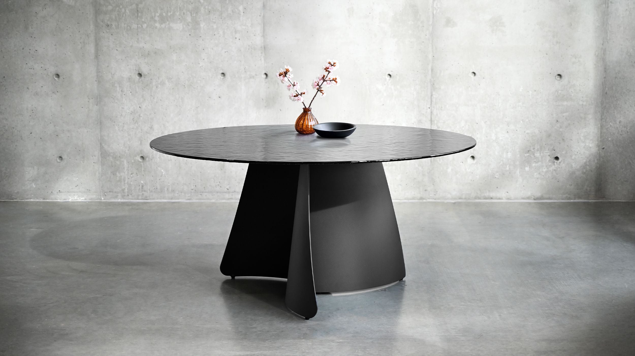 Orca Dining Table Round