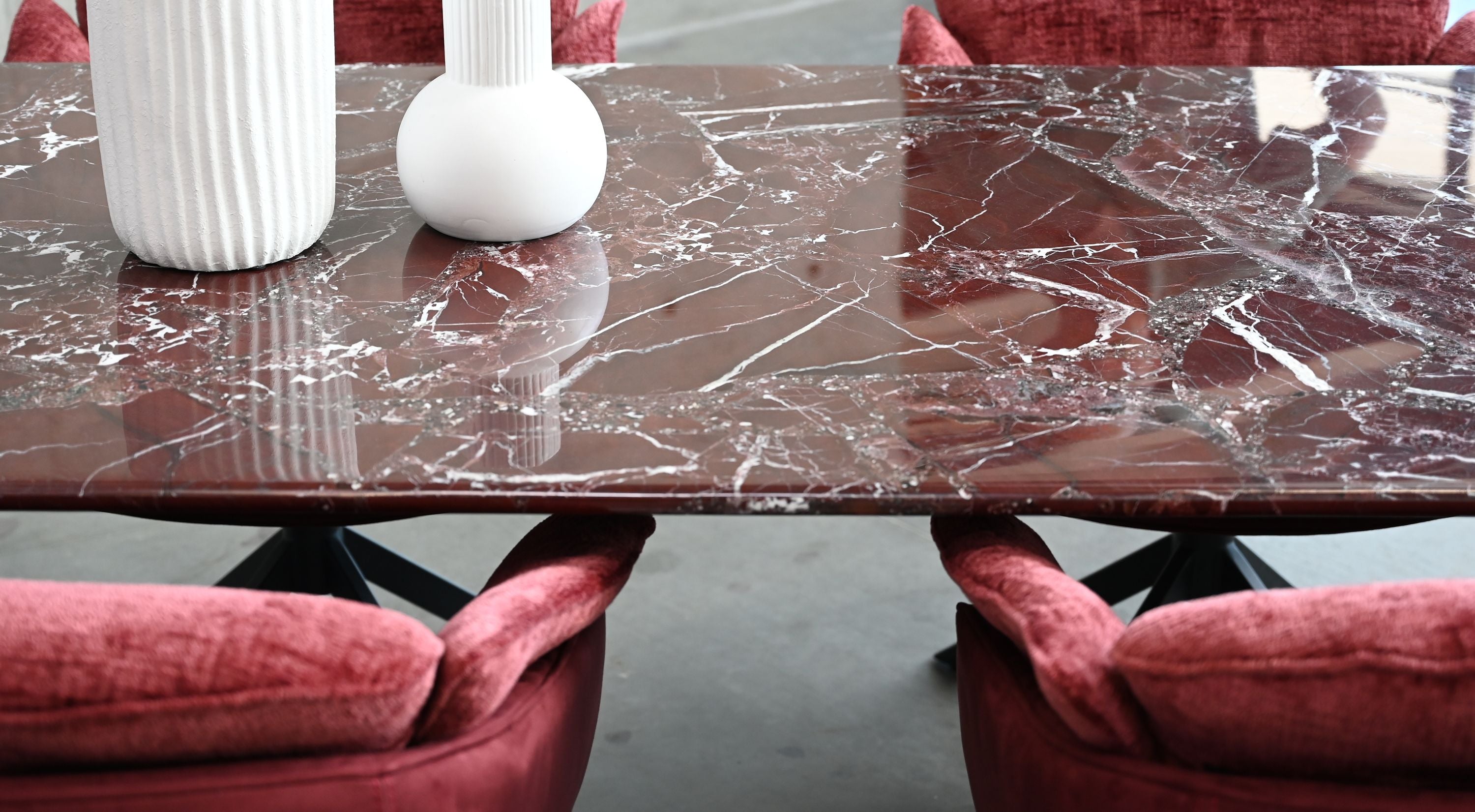 Rosa Dining Table
