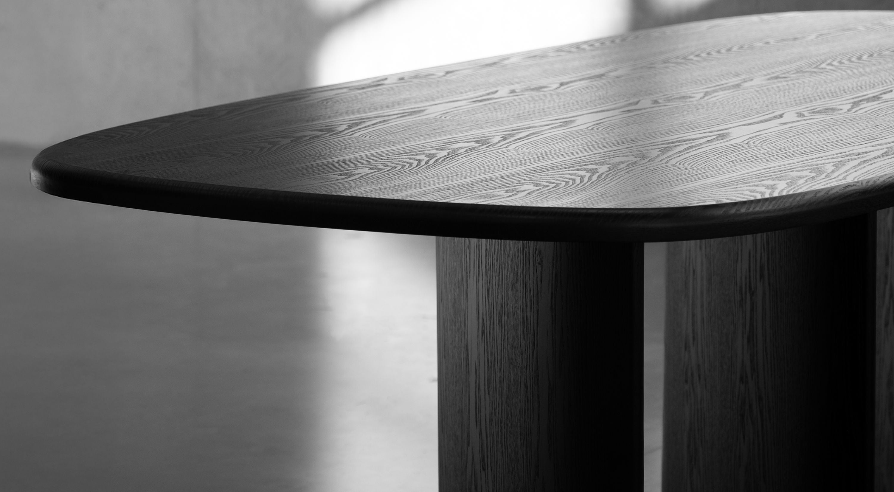 Sana Dining Table