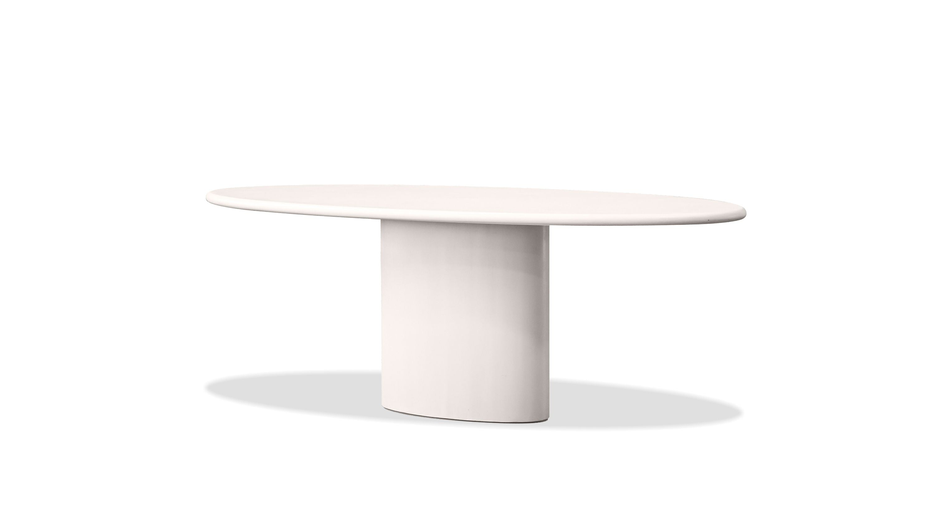 Tugg 87'' Dining Table Oval