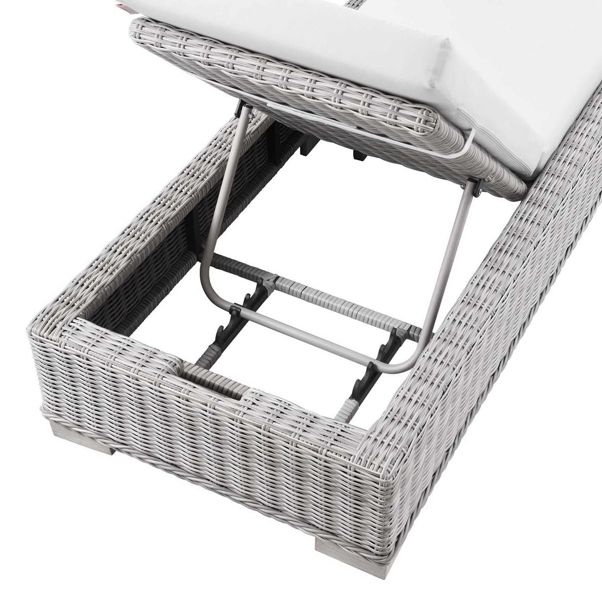 Conway Outdoor Wicker Rattan Chaise Lounge