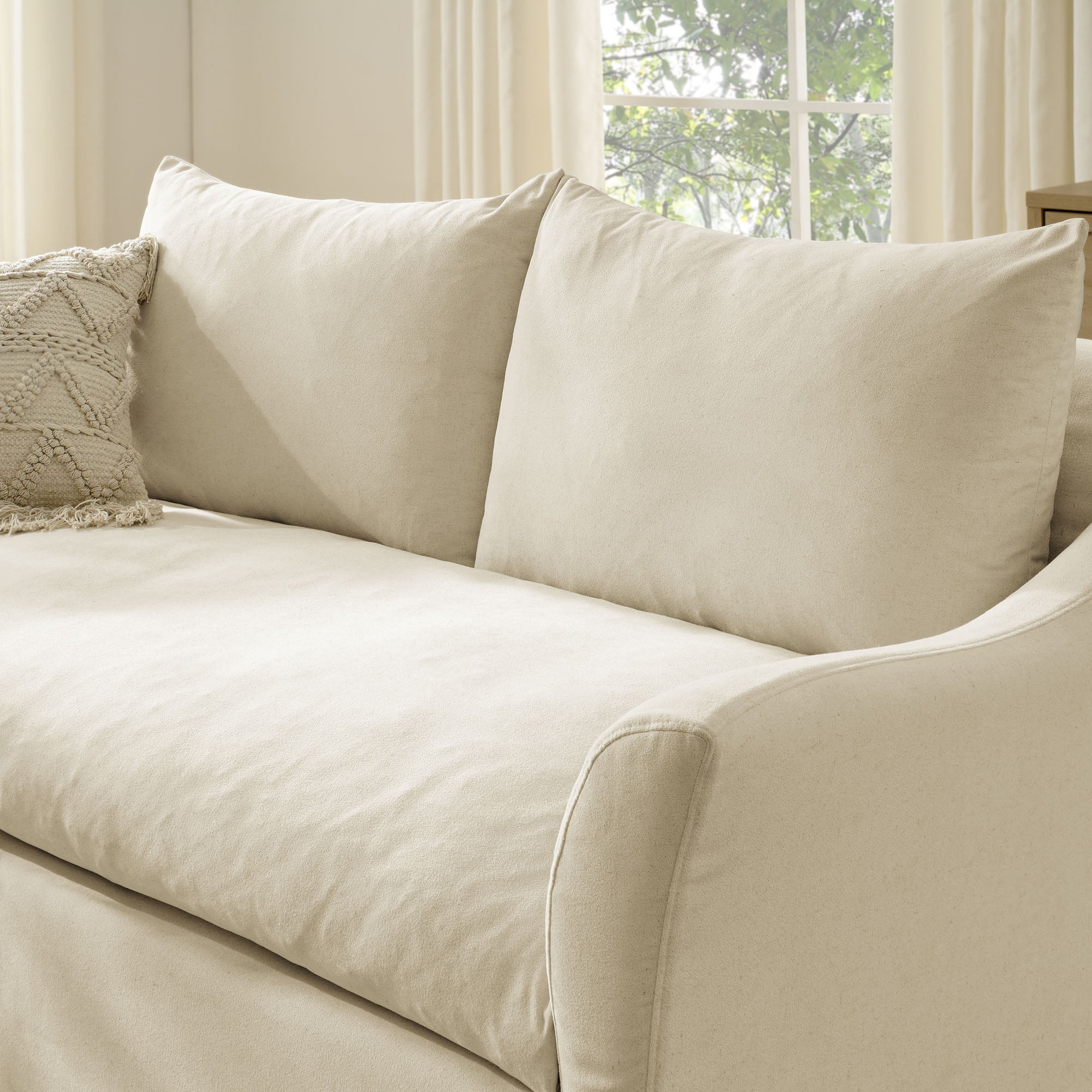 Somerset 70" Linen Blend Loveseat