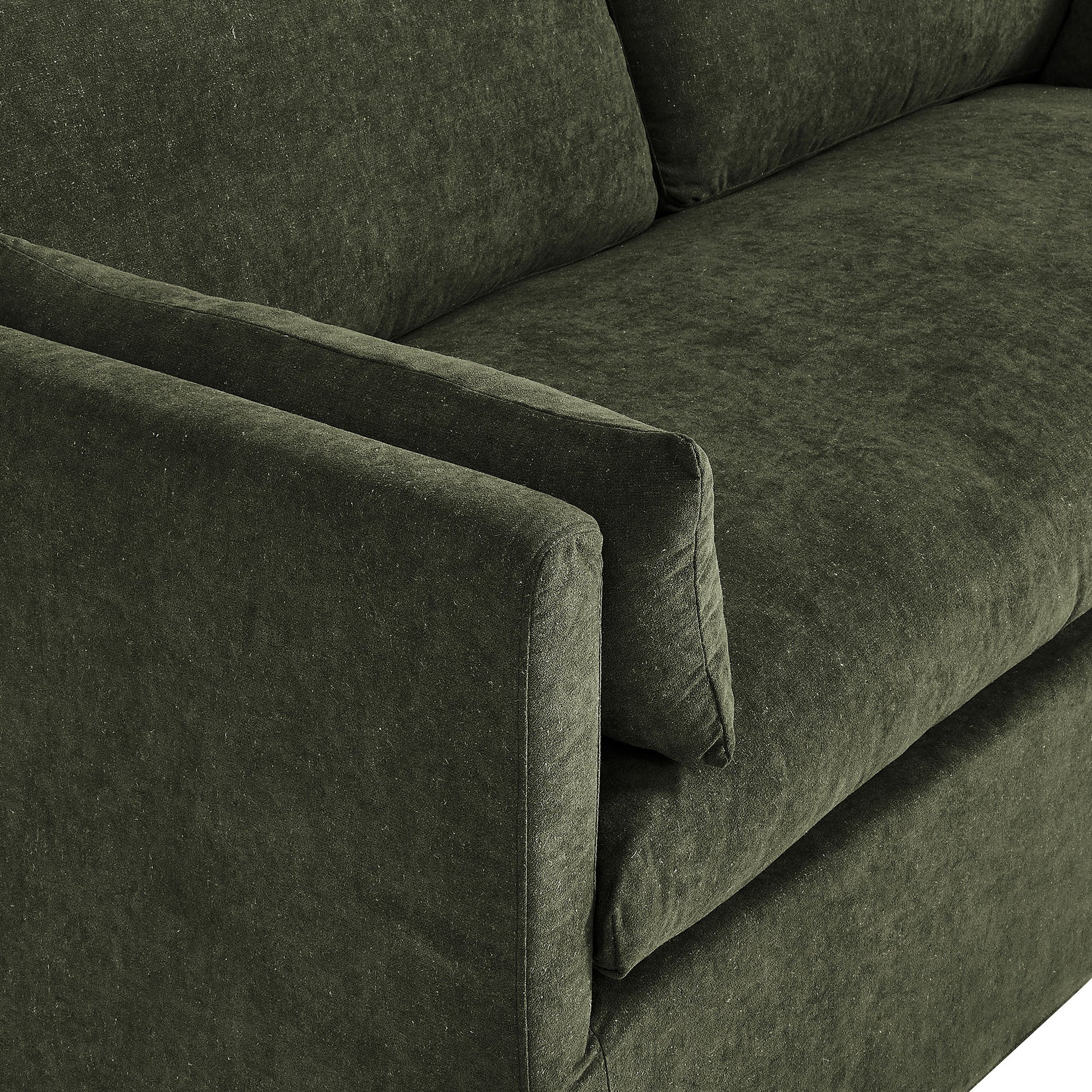 Wellfleet Slipcovered Linen-Blend Loveseat