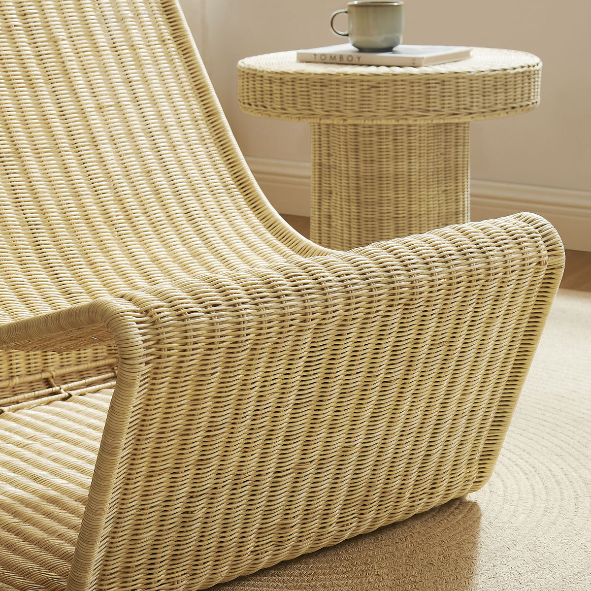 Eira Continuous Curved Natural Rattan Lounge Chair - Natural Rattan