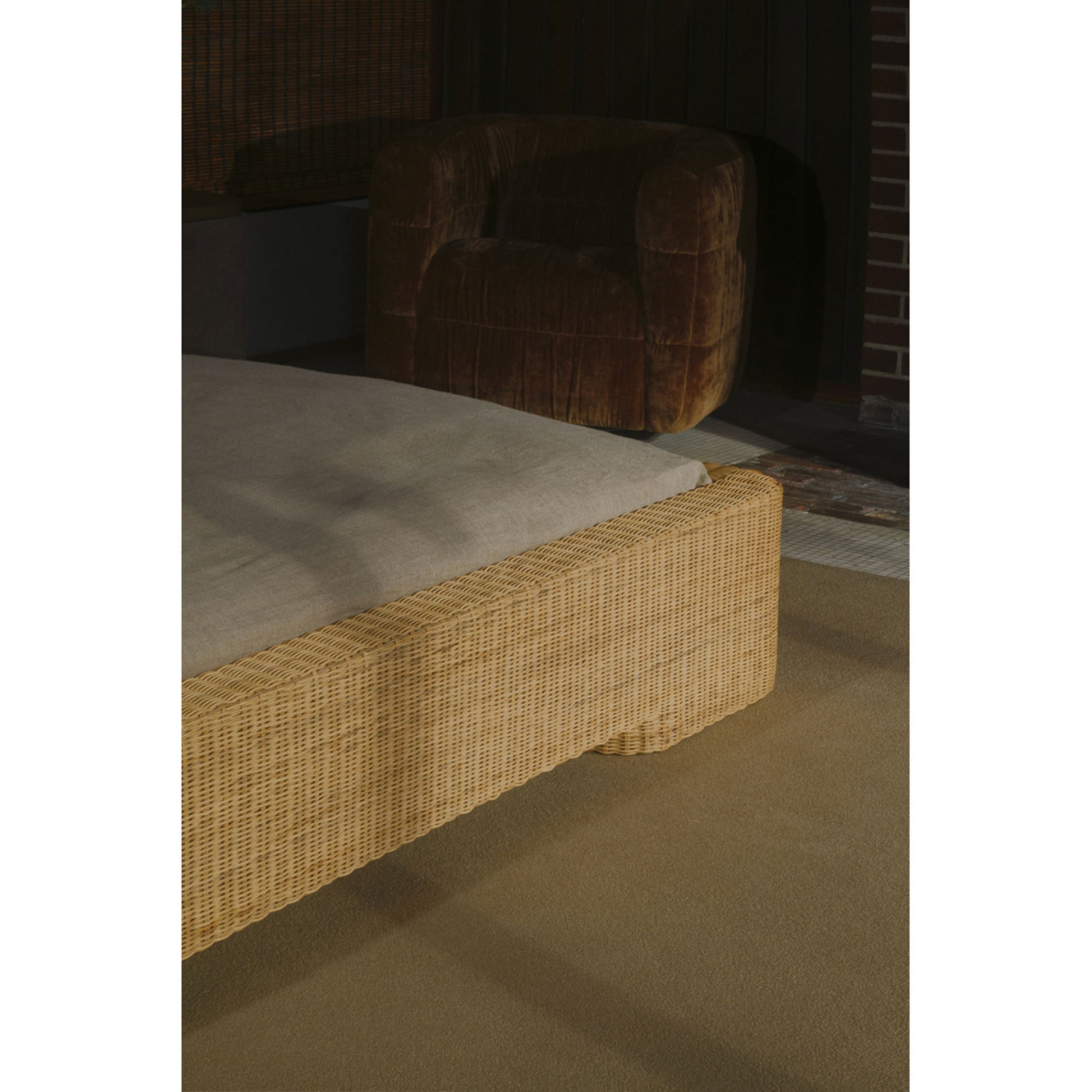 Claudia Bed King Natural by Moe's Home Collection - view 4