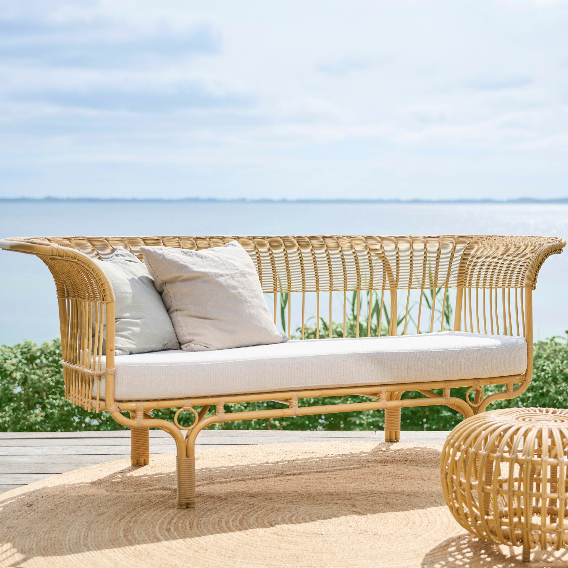 Franco Albini Belladonna Sofa Exterior by Sika Design - view 5