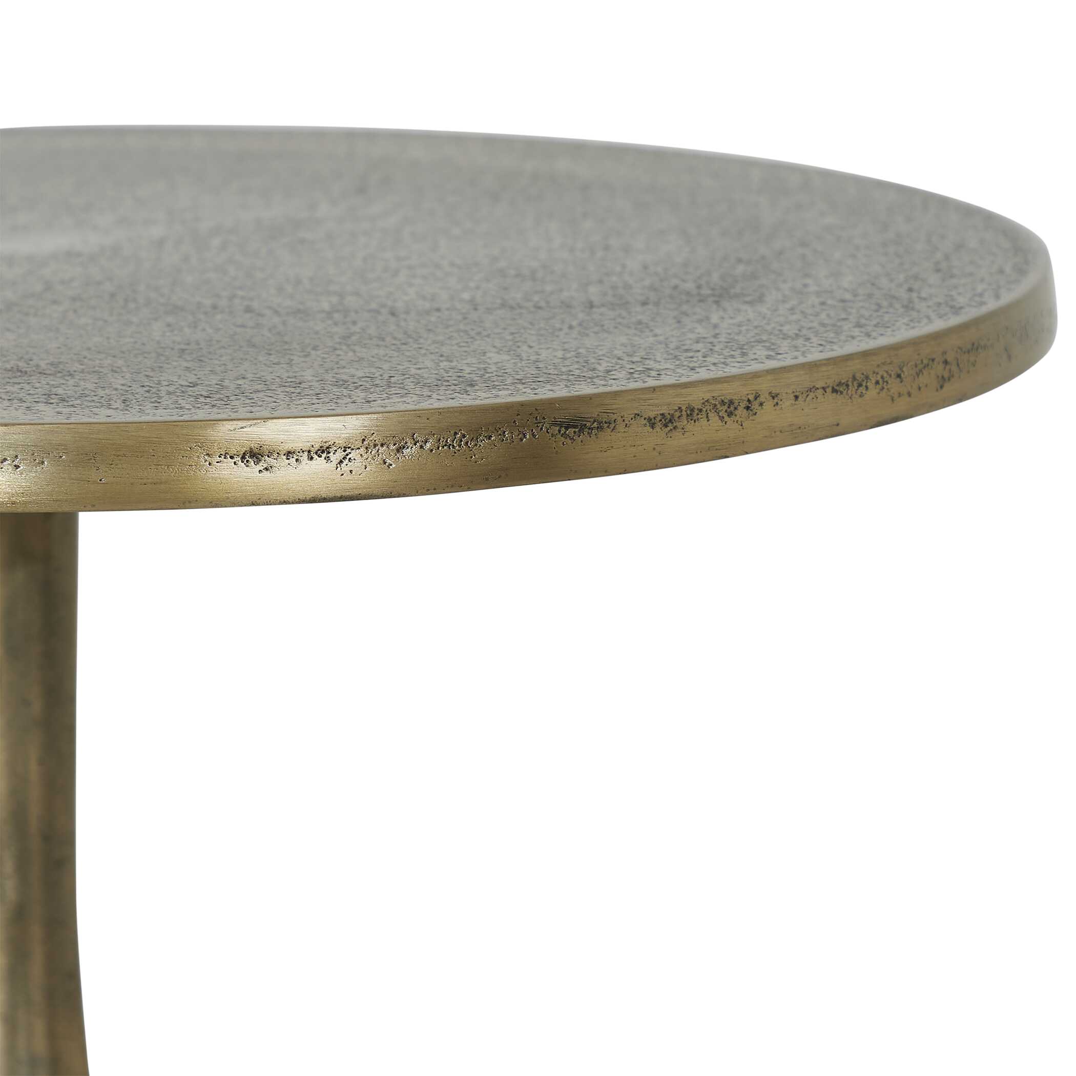 Lyndhurst Round Brass Pedestal Table