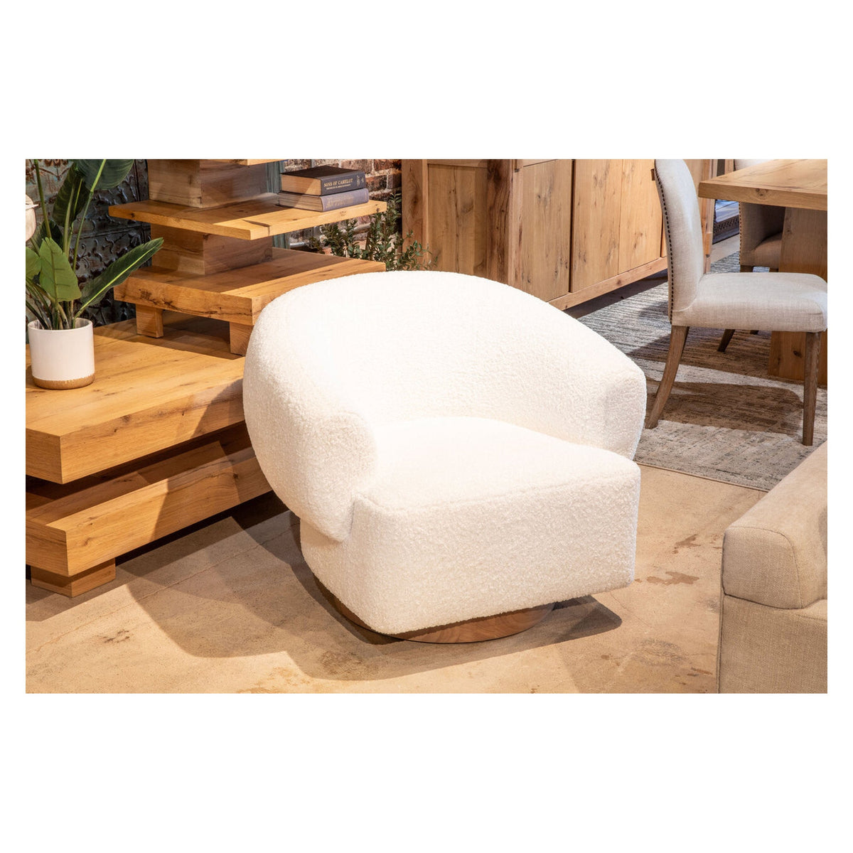 Estelle 35" Swivel Accent Chair in Cream Boucle Fabric