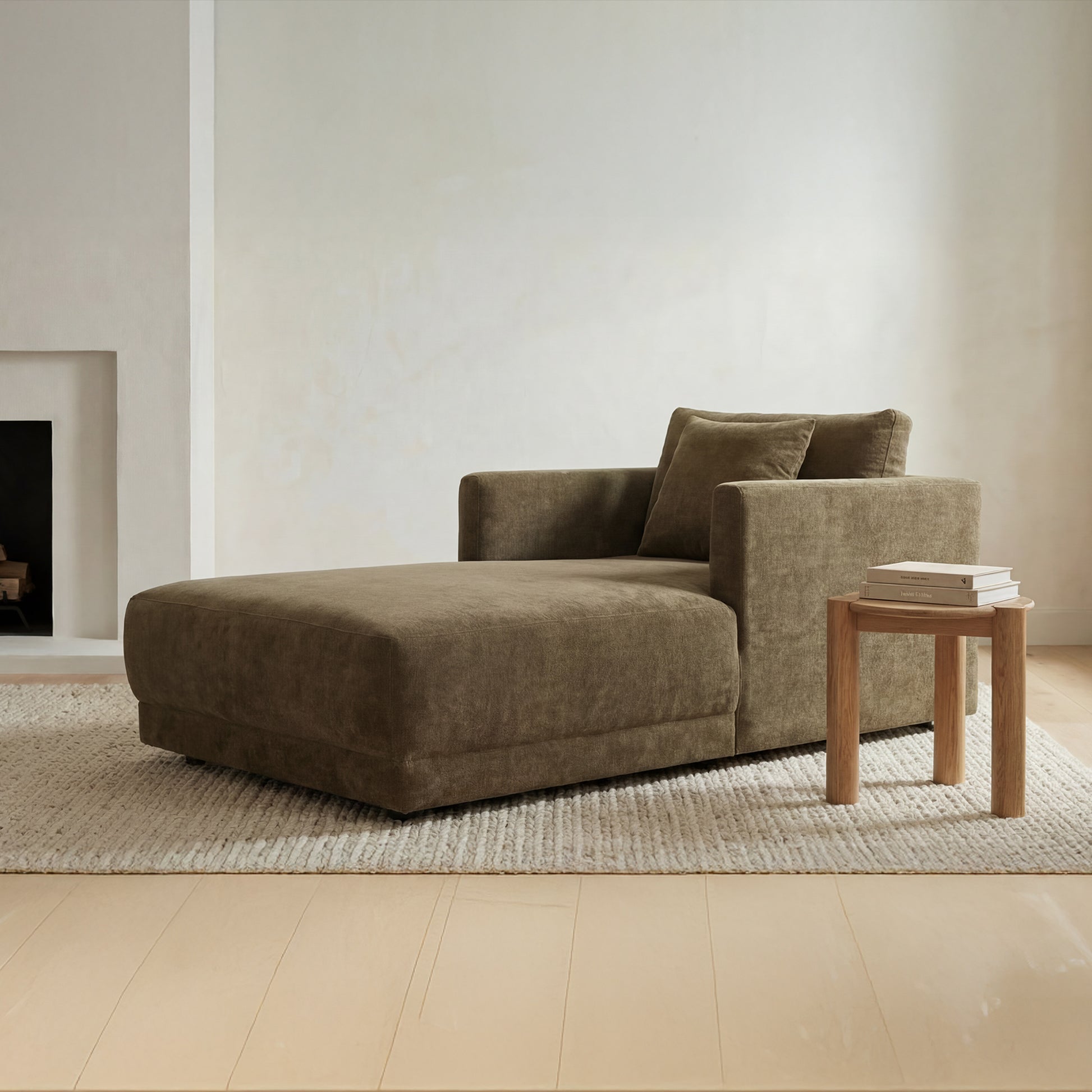 Bryn Chaise Heritage Cedar Green by Moe's Home Collection - view 2