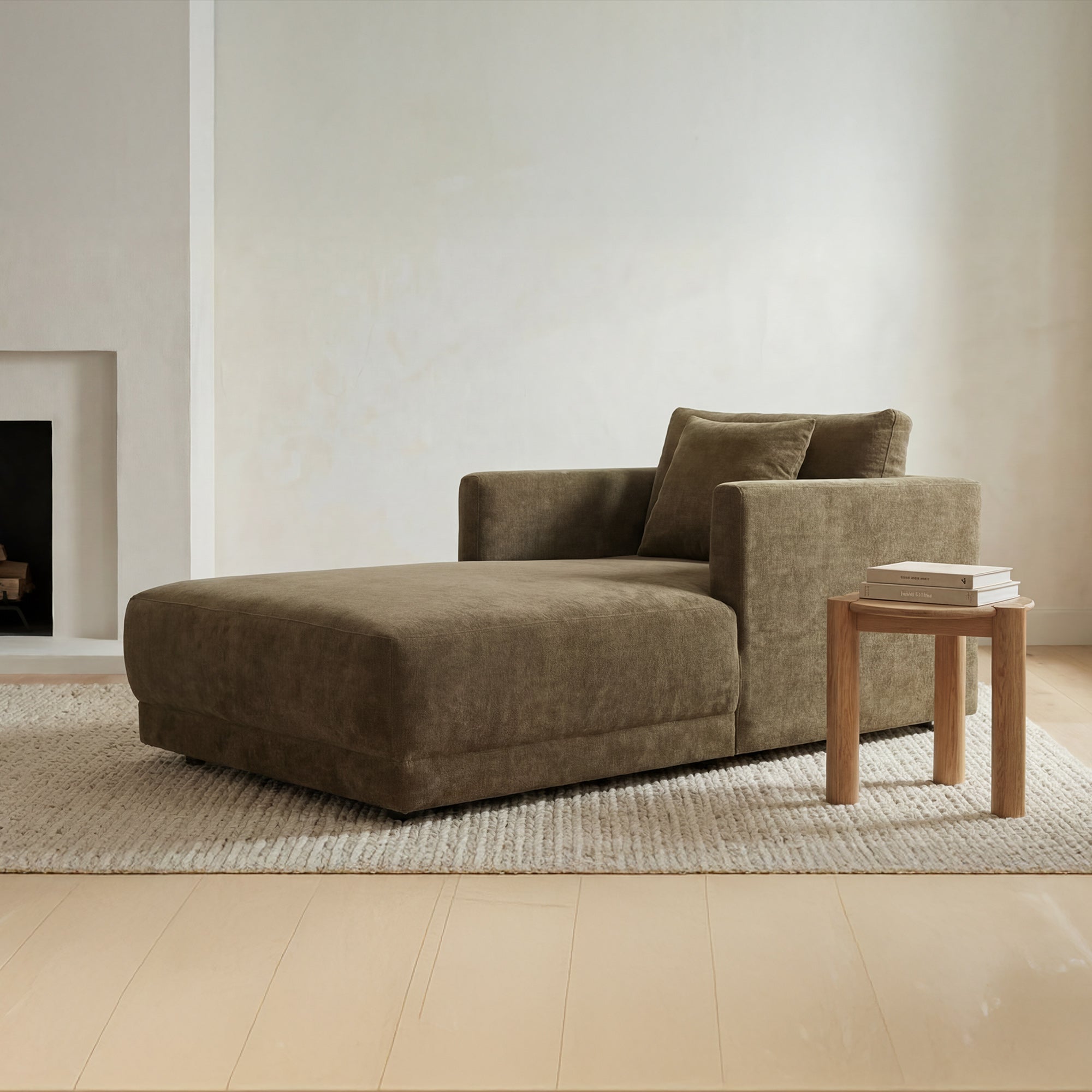 Bryn Chaise Heritage Cedar Green by Moe's Home Collection - view 2