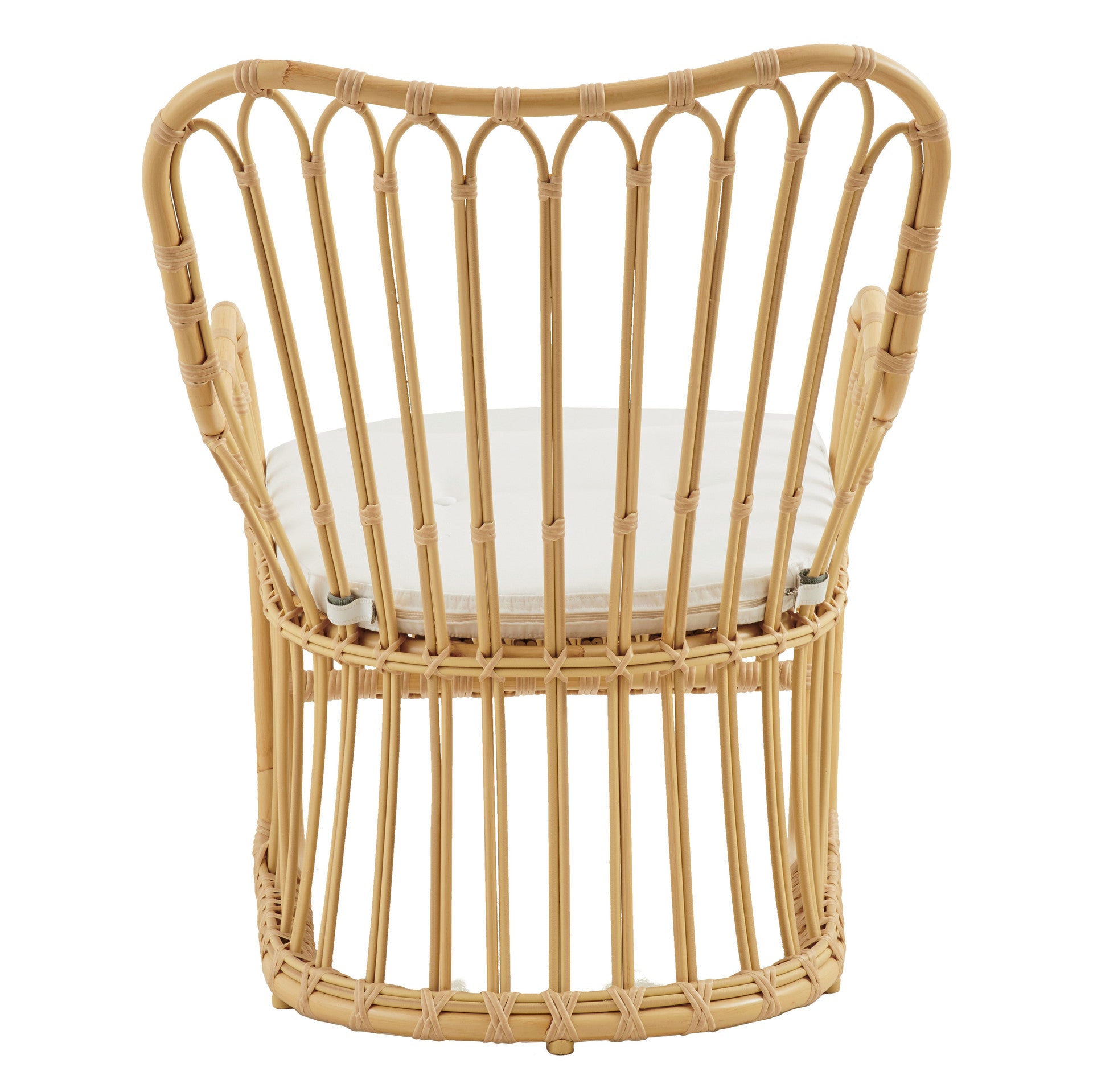 Kindt-Larsen Tulip Chair Exterior by Sika Design - view 7