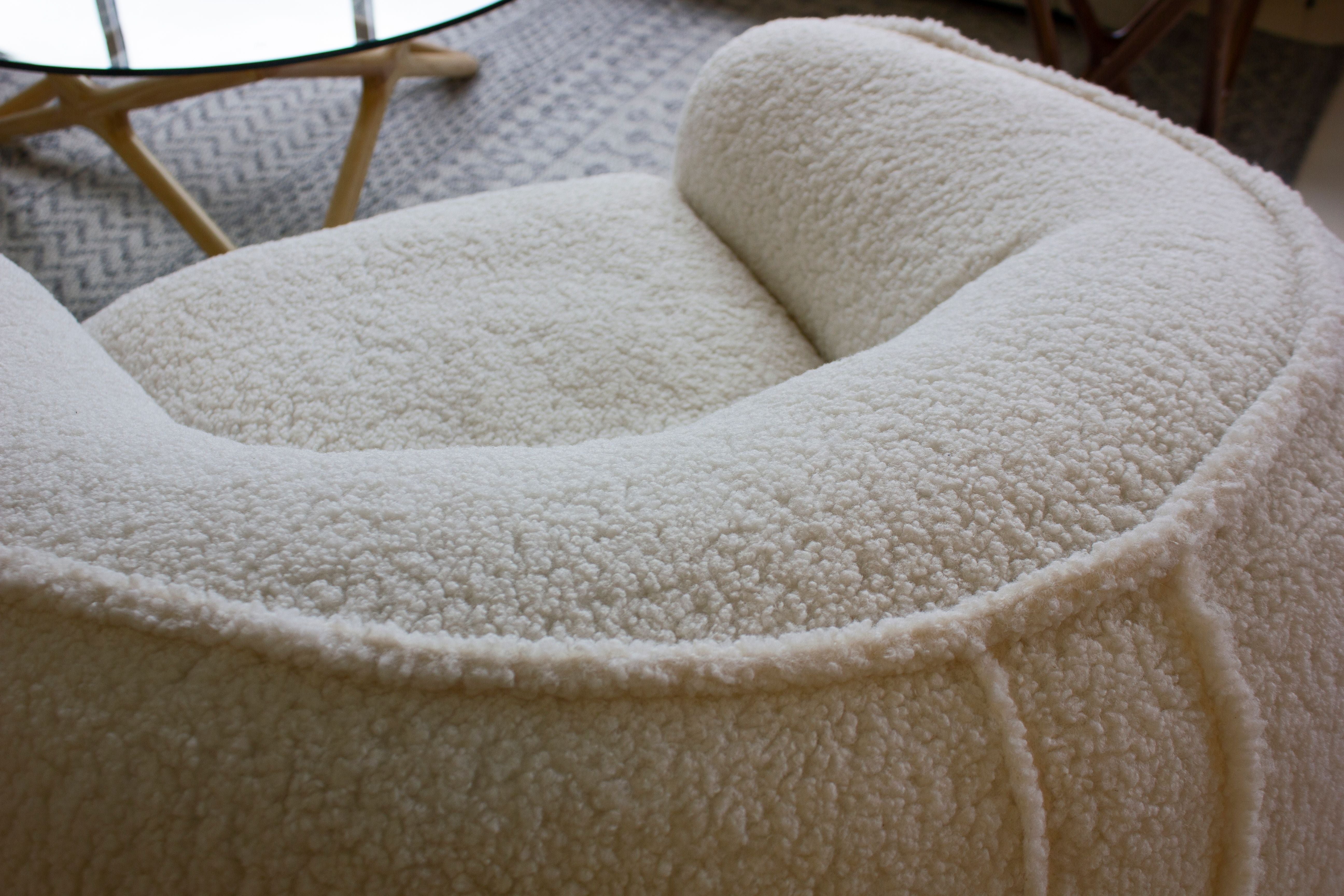 Duffy Lounge Chair Stationary
