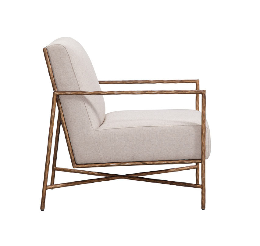 Leo Chair in Hardy Sand