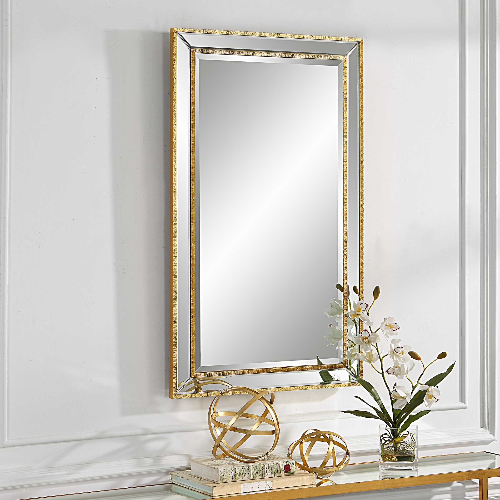 Salvere Round Gold Wall Mirror