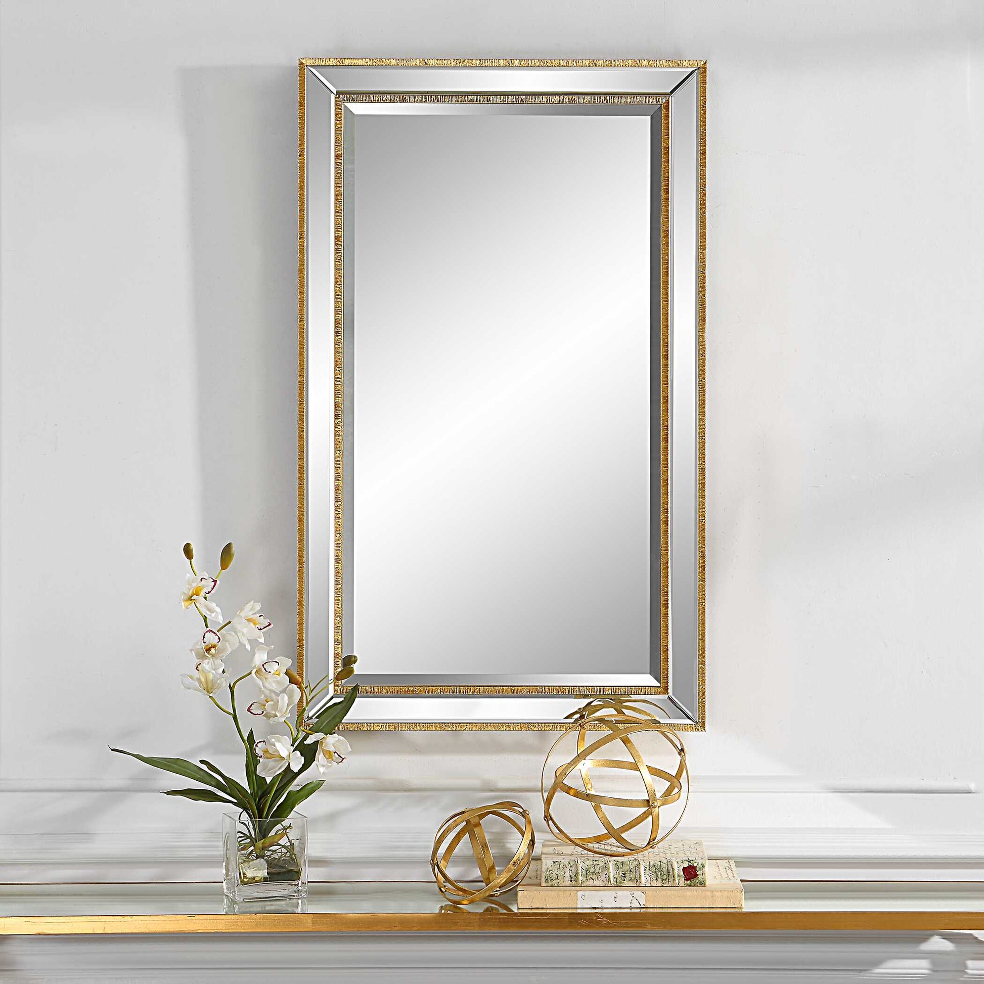 Salvere Round Gold Wall Mirror