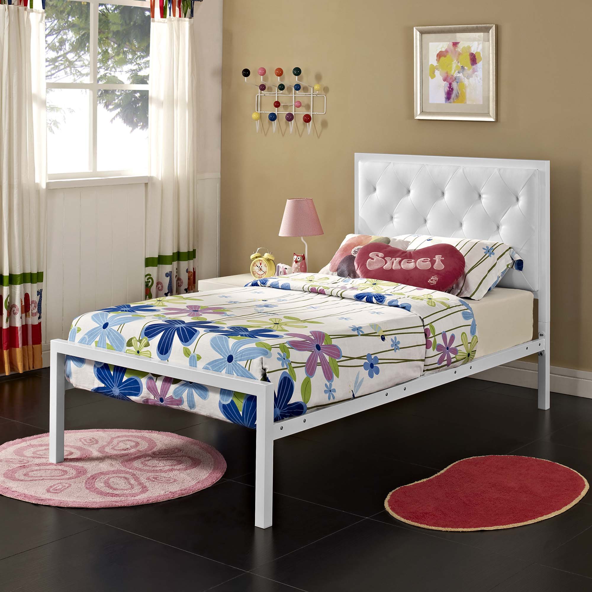 Mia Fabric Bed