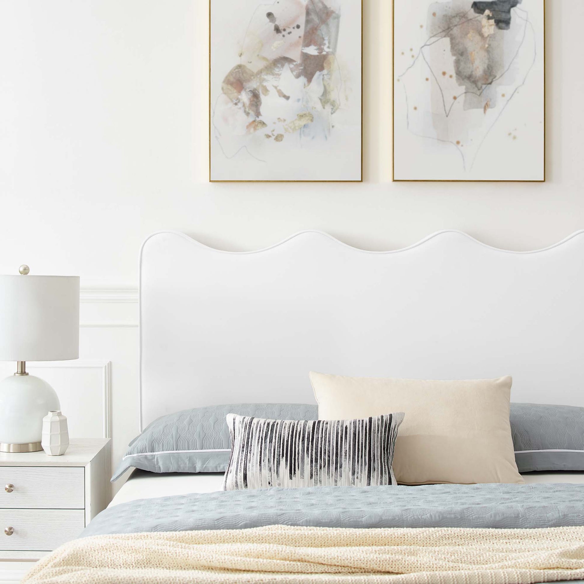 Current Performance Velvet Full Platform Bed