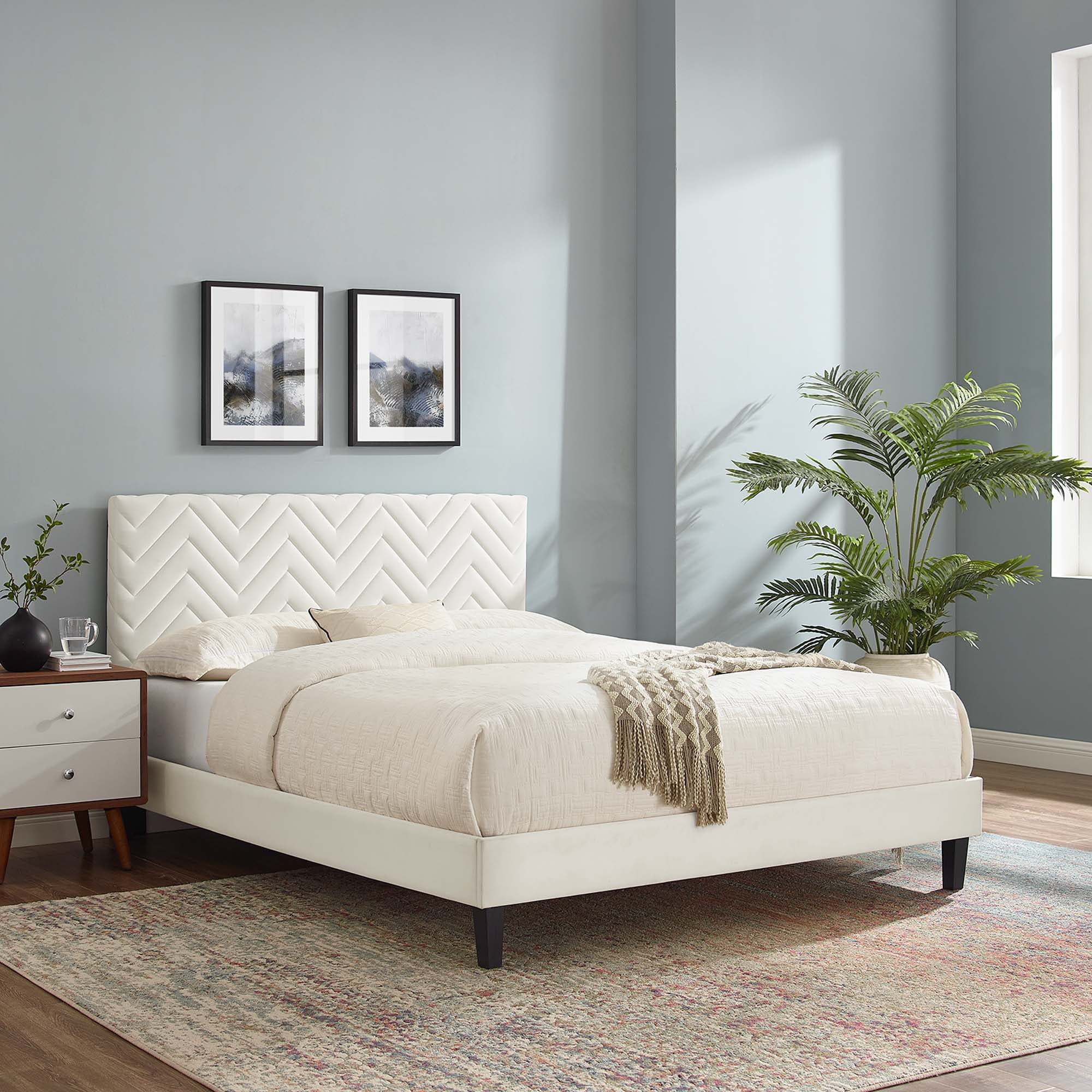 Leah Tapered Wood Leg Chevron Tufted Performance Velvet Twin Platform Bed