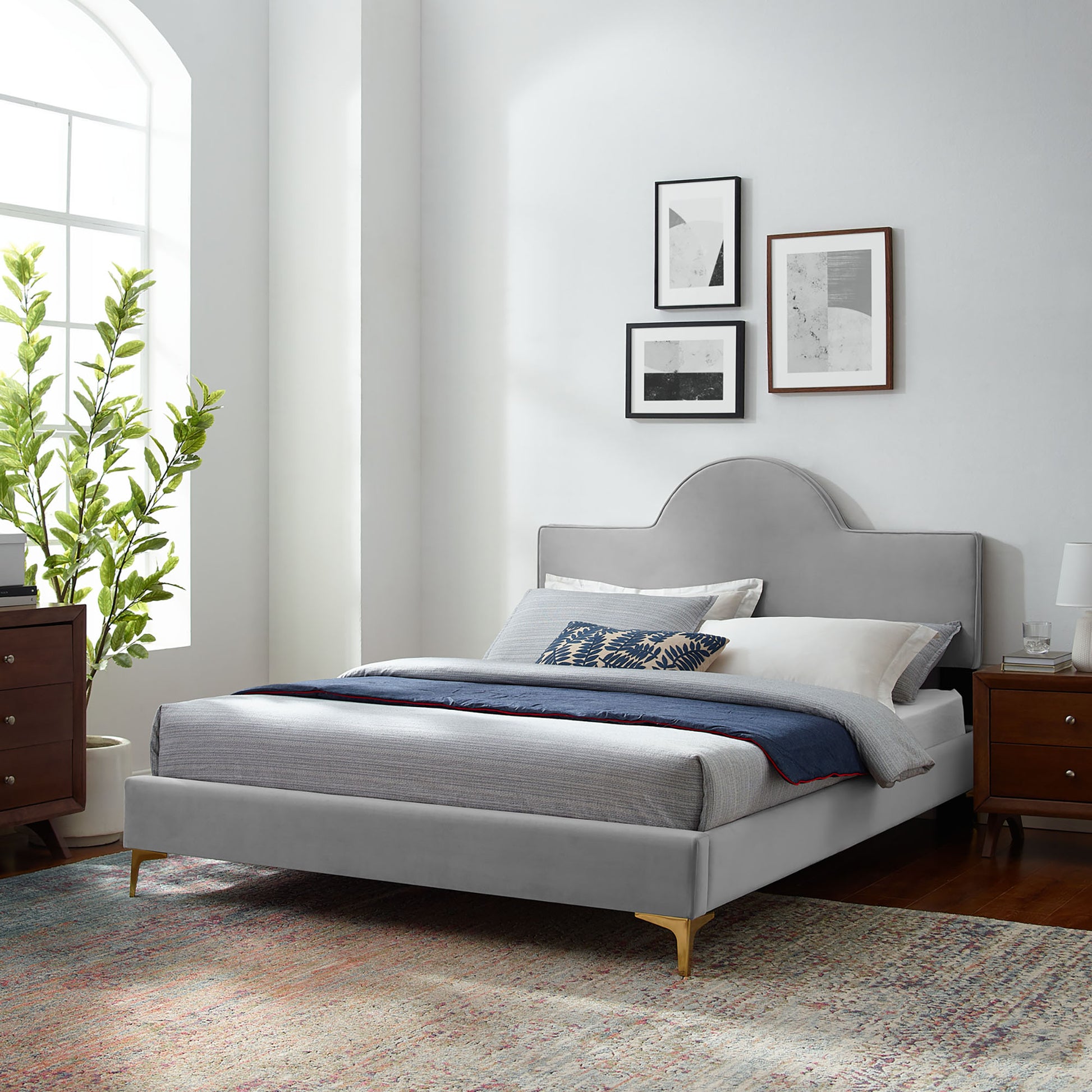 Sunny Performance Velvet Full Bed