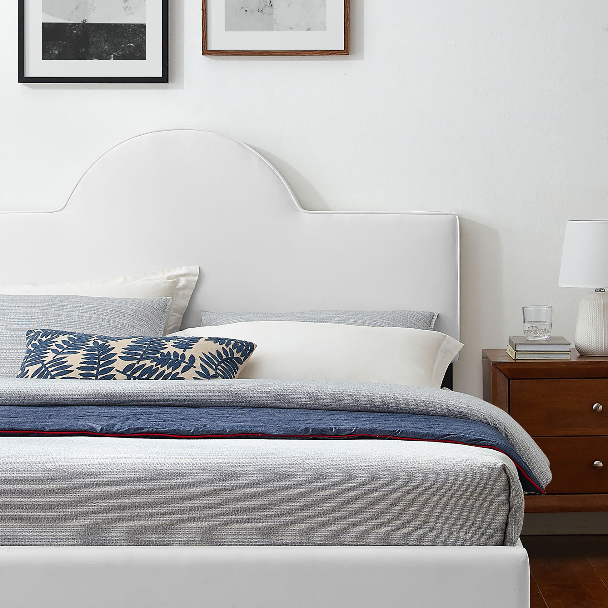 Sunny Performance Velvet Bed
