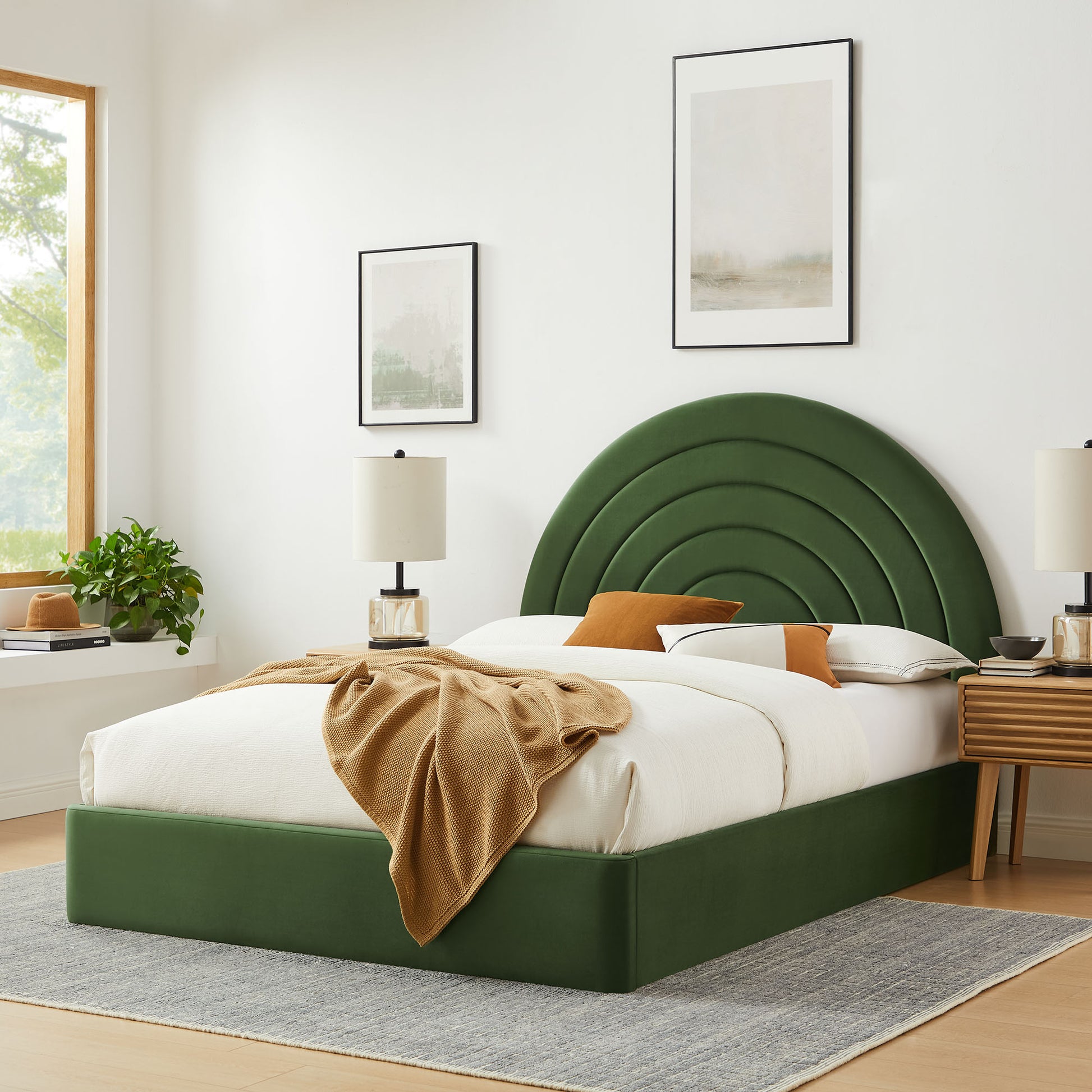 Solana Arched Performance Velvet Full Platform Bed