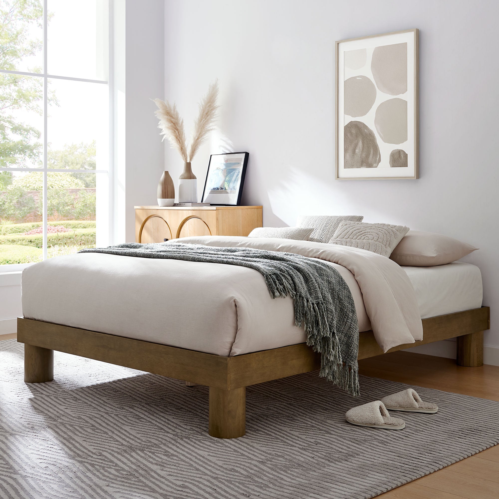 Runa Platform Bed