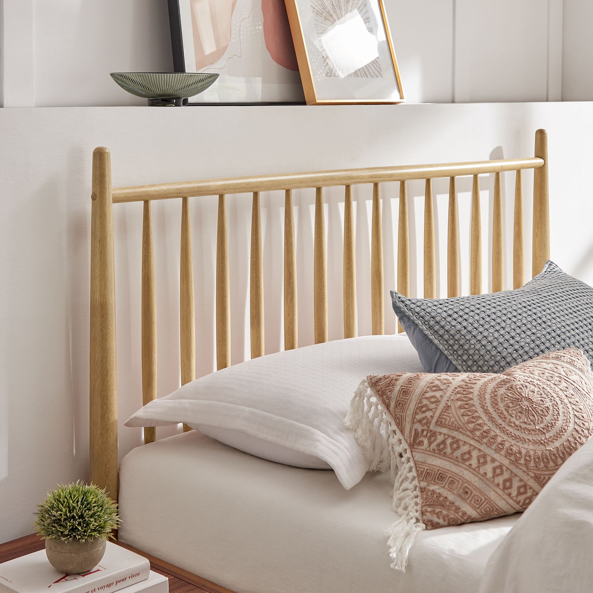 Zane Full Size Spindle Bed Frame