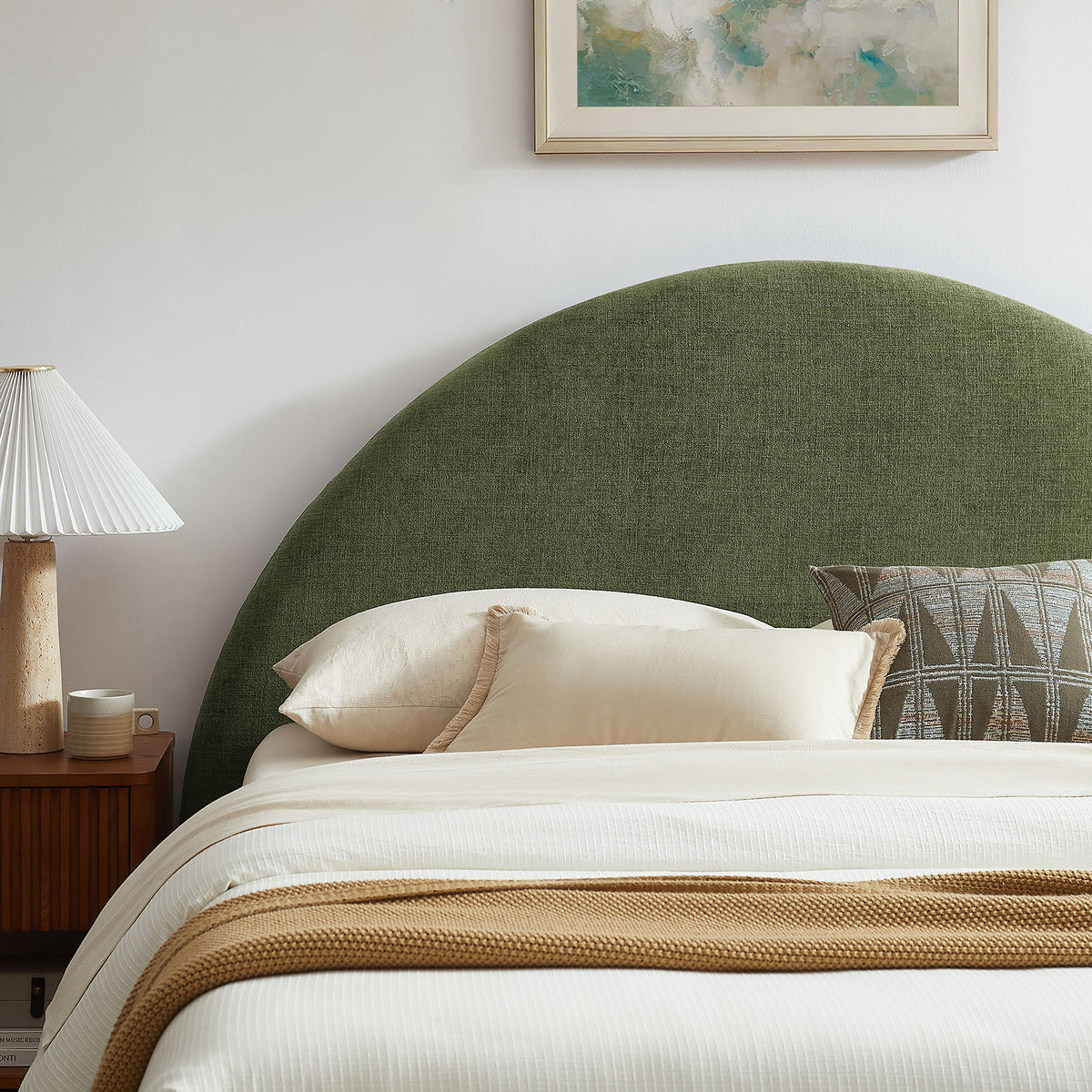 Resort Full Arched Upholstered Fabric Storage Platform Bed Frame - Foliage