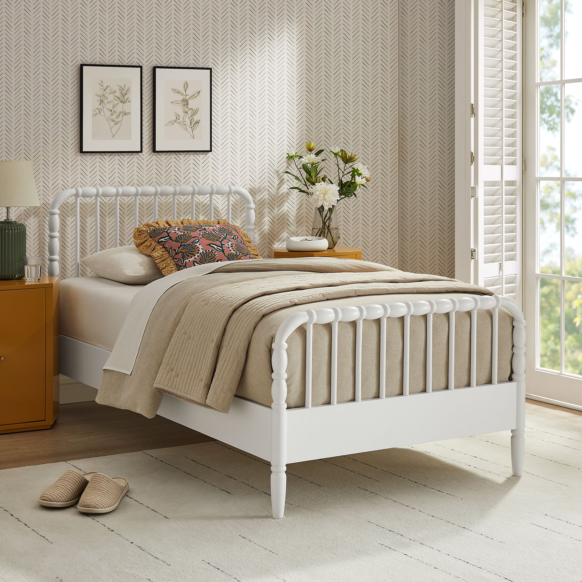 Arlette Queen Size Wood Spindle Bed Frame by Modway