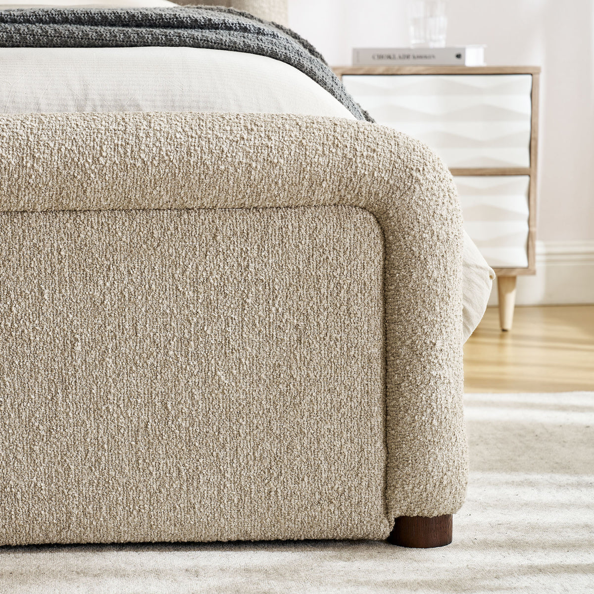 Tasmin King Upholstered Fabric Platform Bed - Linen