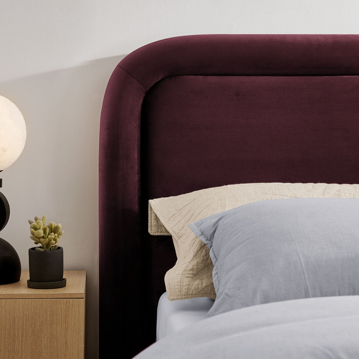 Beck Queen Performance Velvet Platform Bed - Mulberry