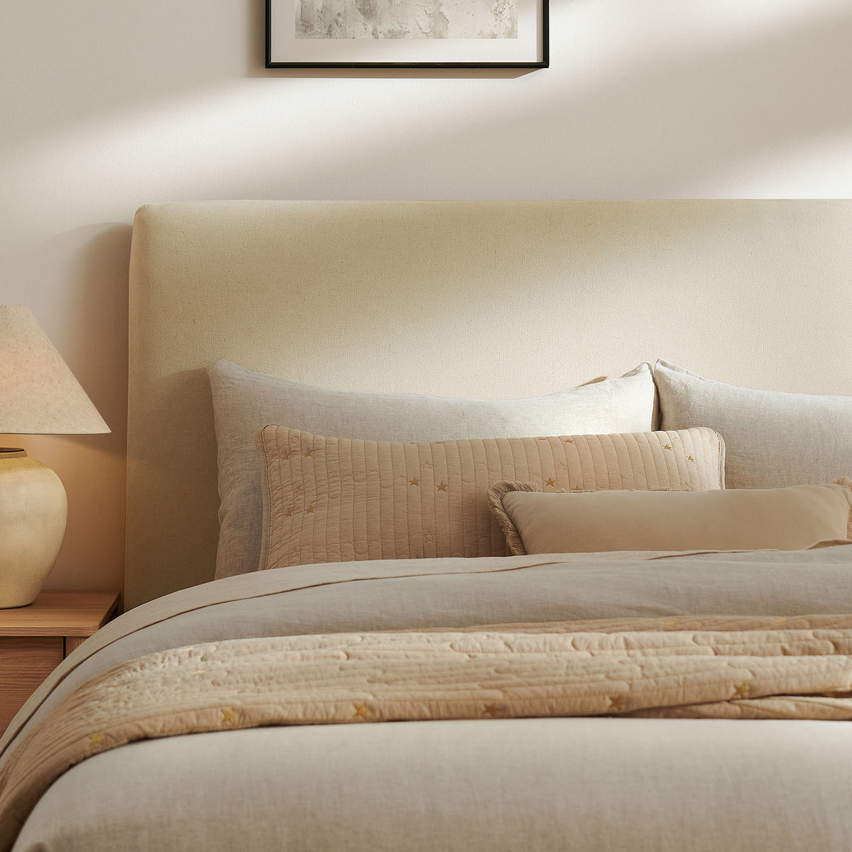 Pemberly Linen Blend Slipcovered King Size Storage Bed - Linen