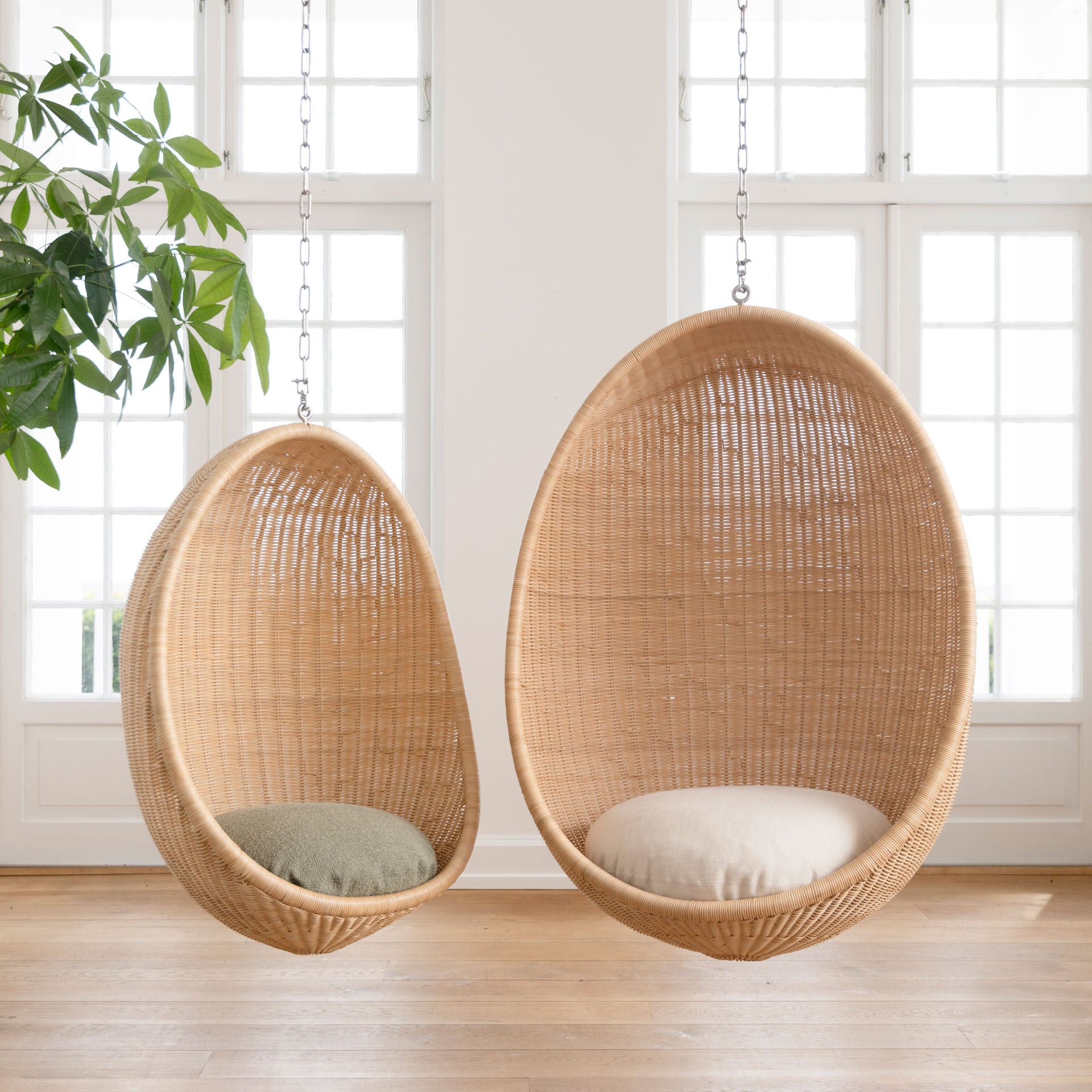 Nanna Ditzel Hanging Egg Junior by Sika Design - view 2
