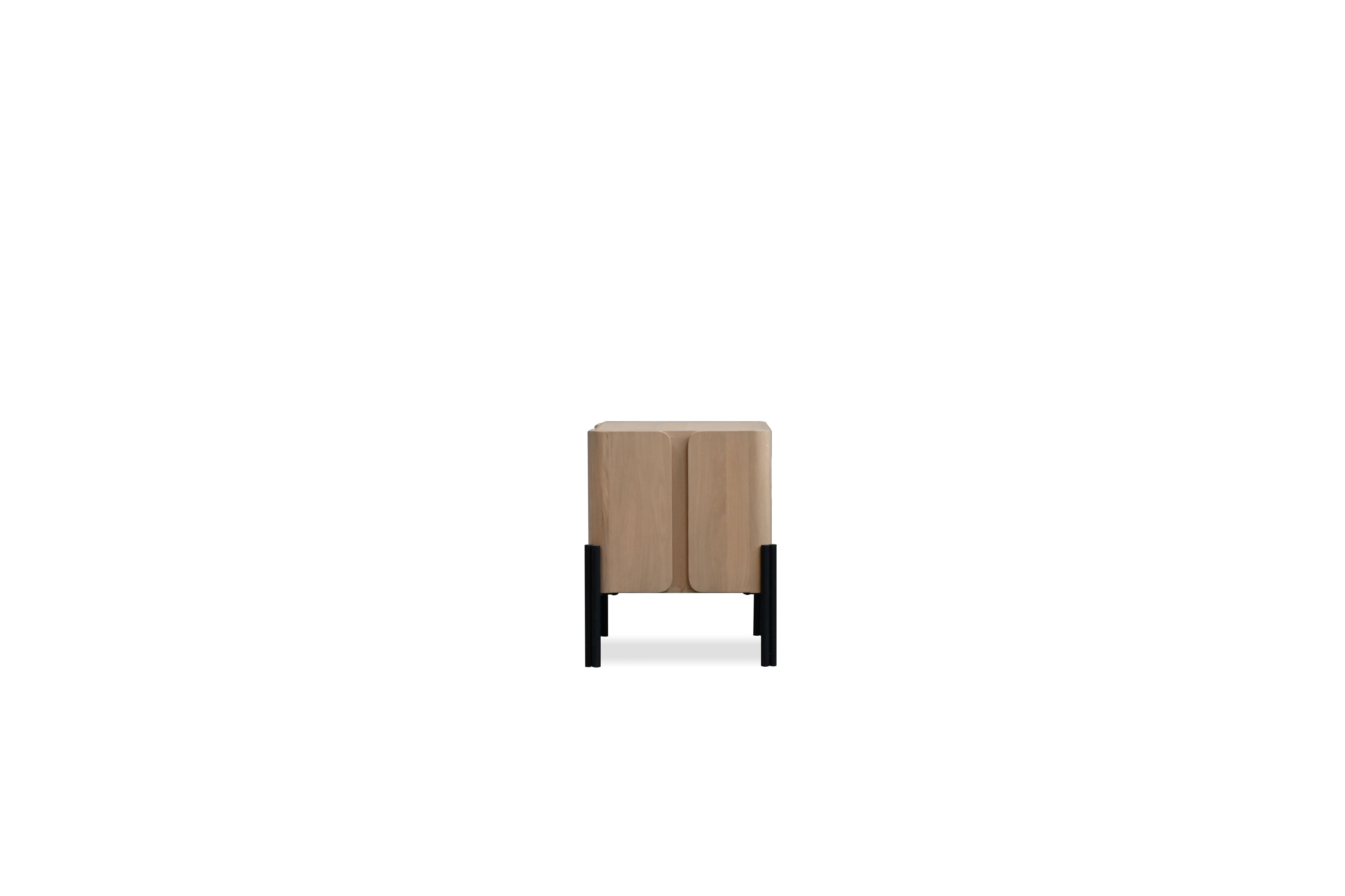 Nori Night Table