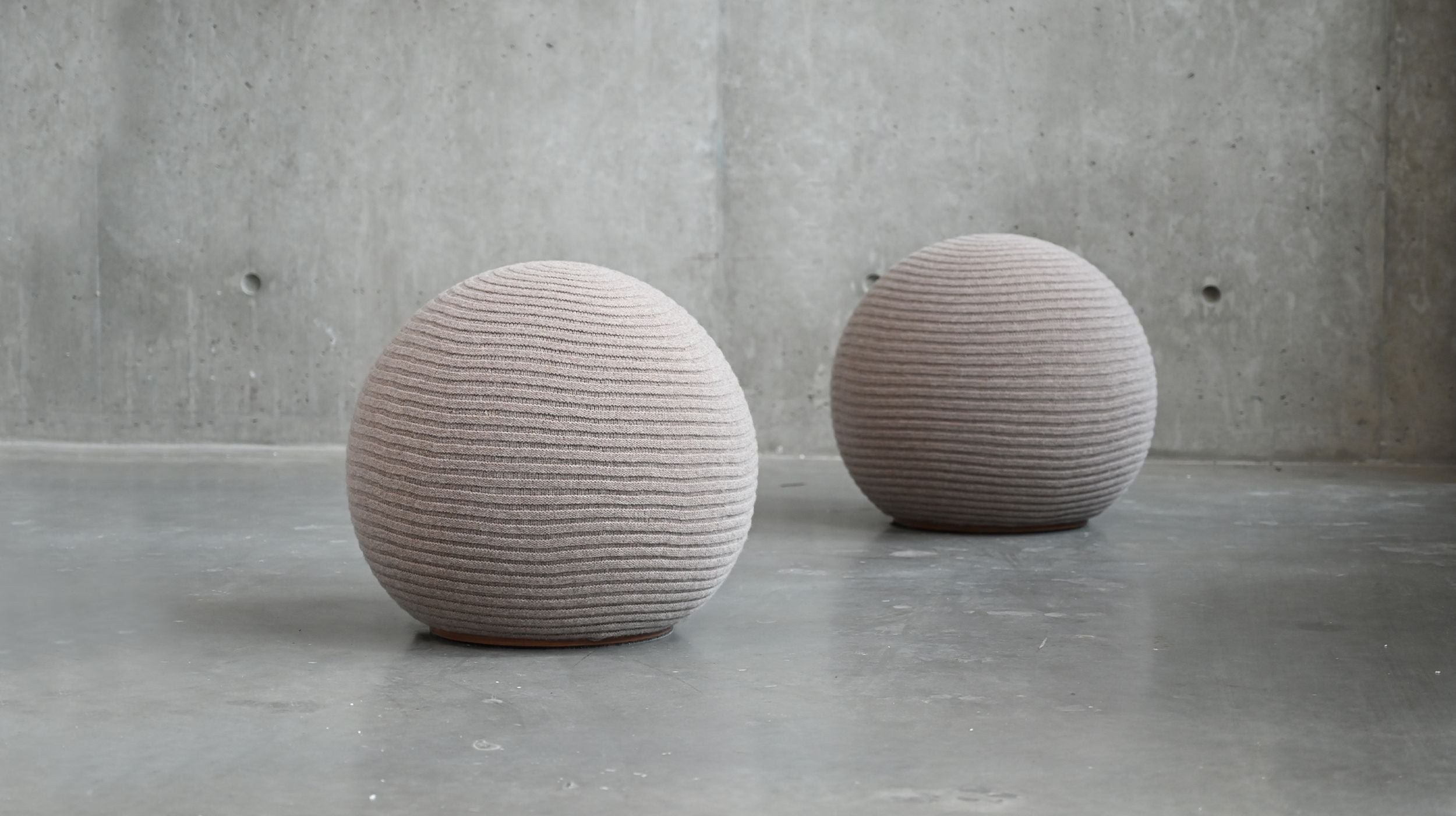 Mochi Ottoman