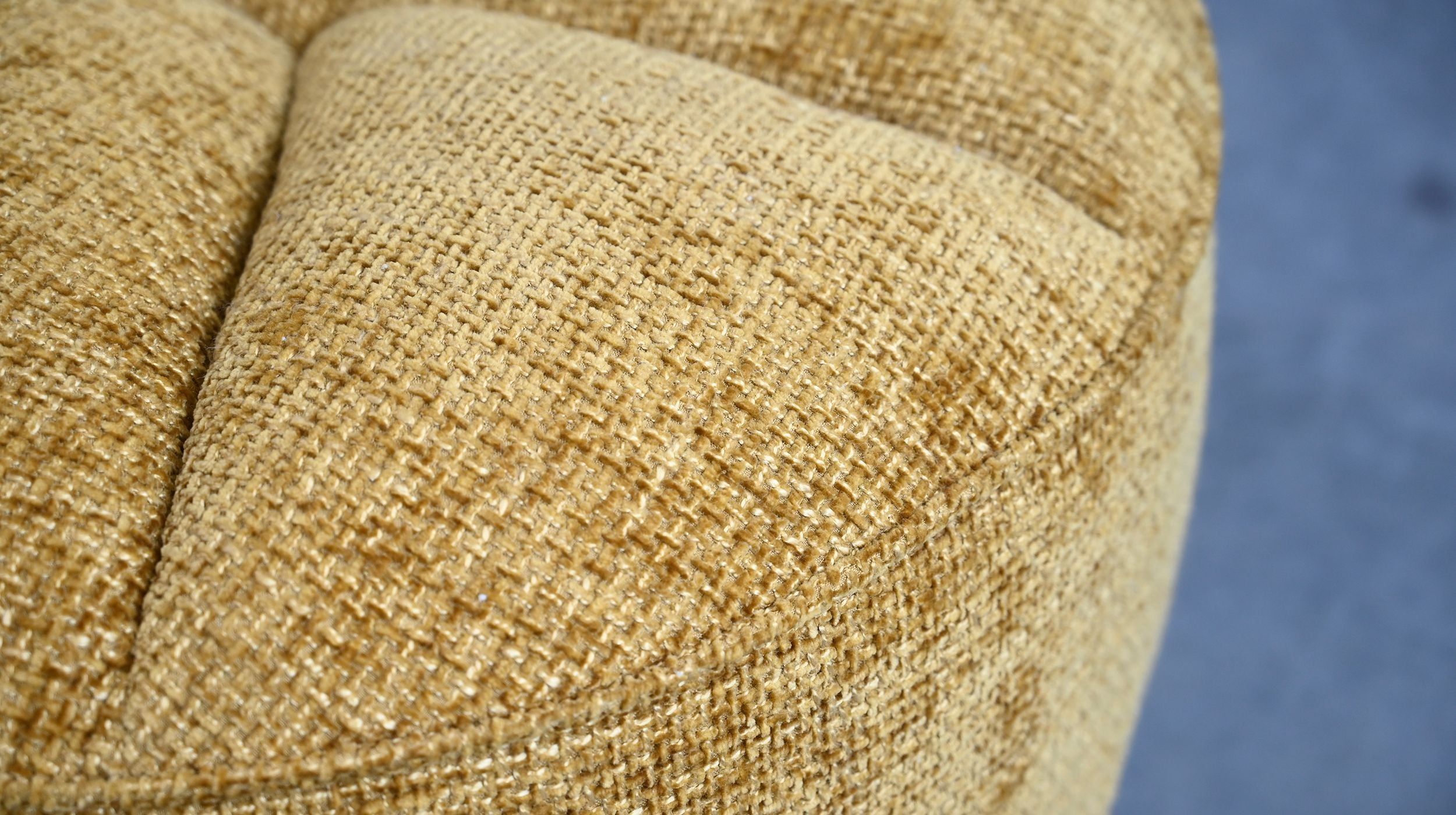 Tahi Ottoman