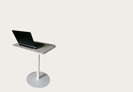 Harvard Swivel End Table