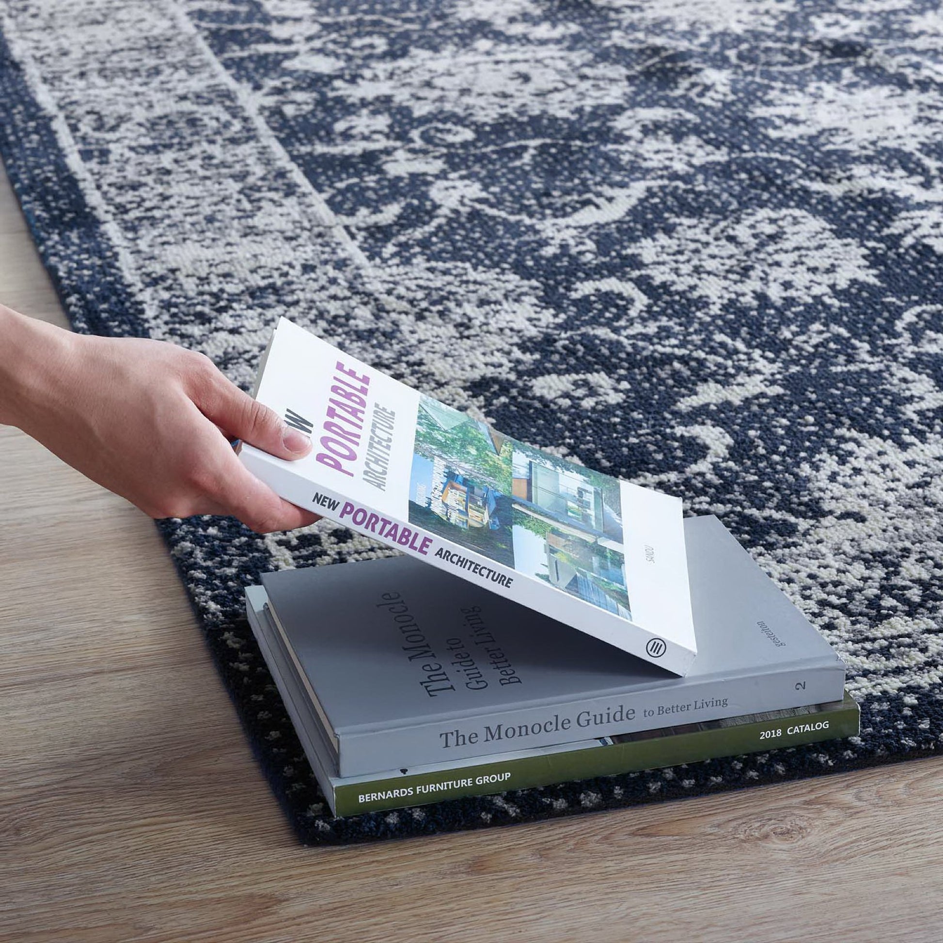 Kazia Distressed Floral Lattice 5x8 Area Rug